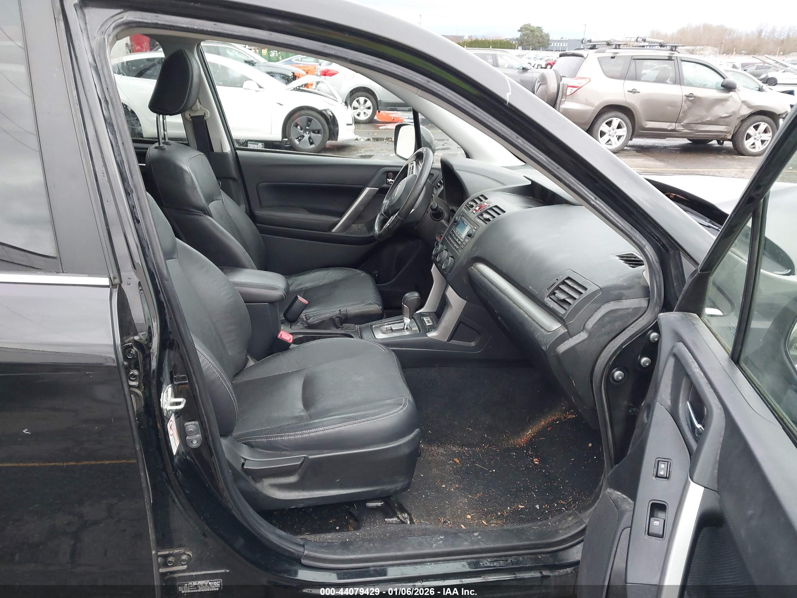 SUBARU FORESTER image 5