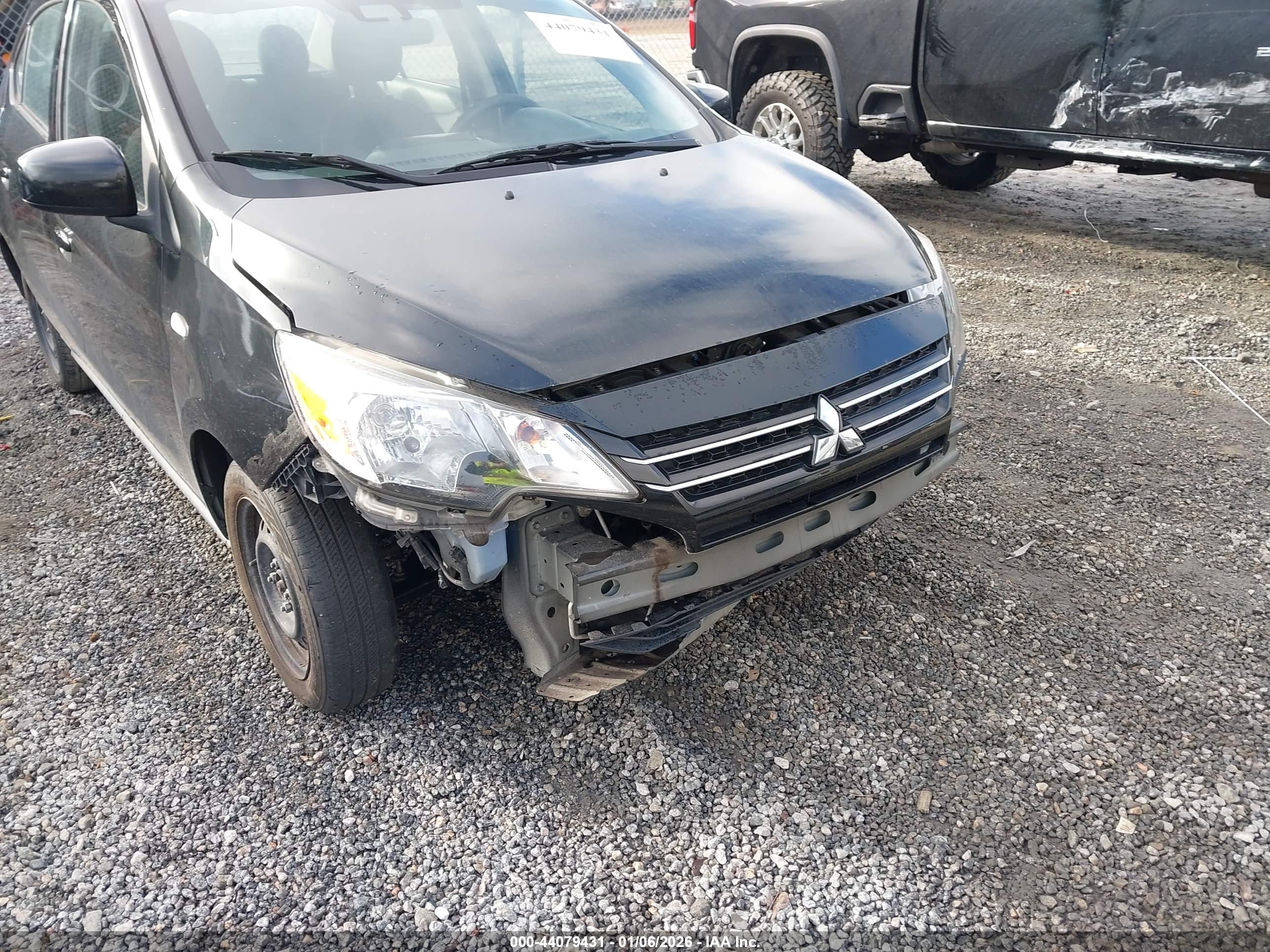 MITSUBISHI MIRAGE image 6