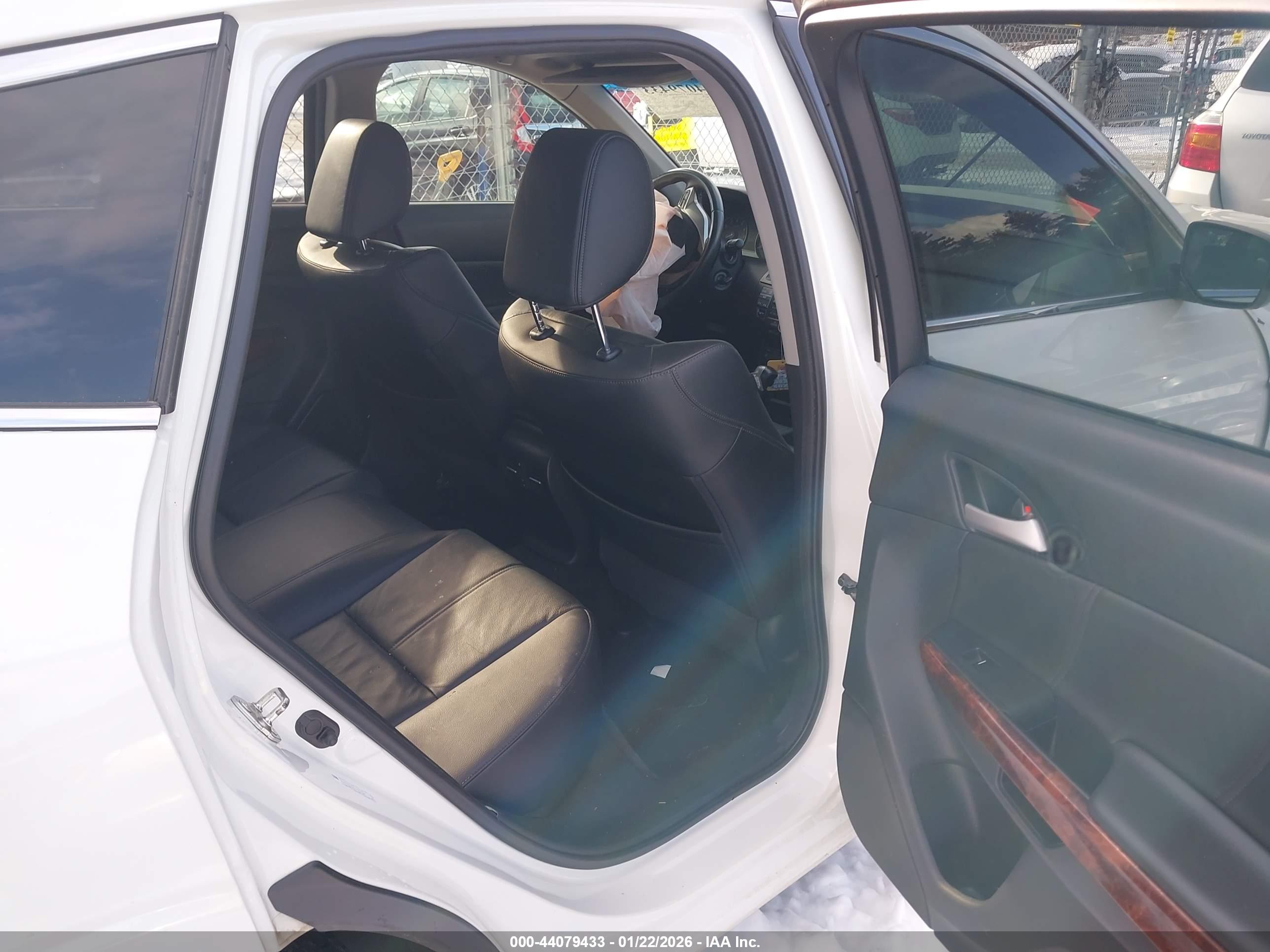 HONDA CROSSTOUR image 8