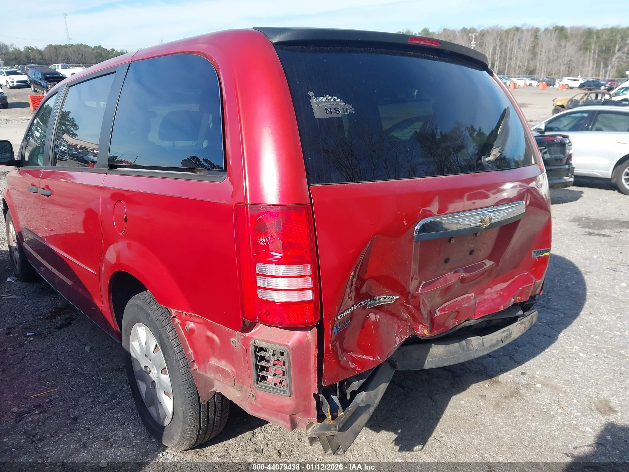 CHRYSLER TOWN image 6