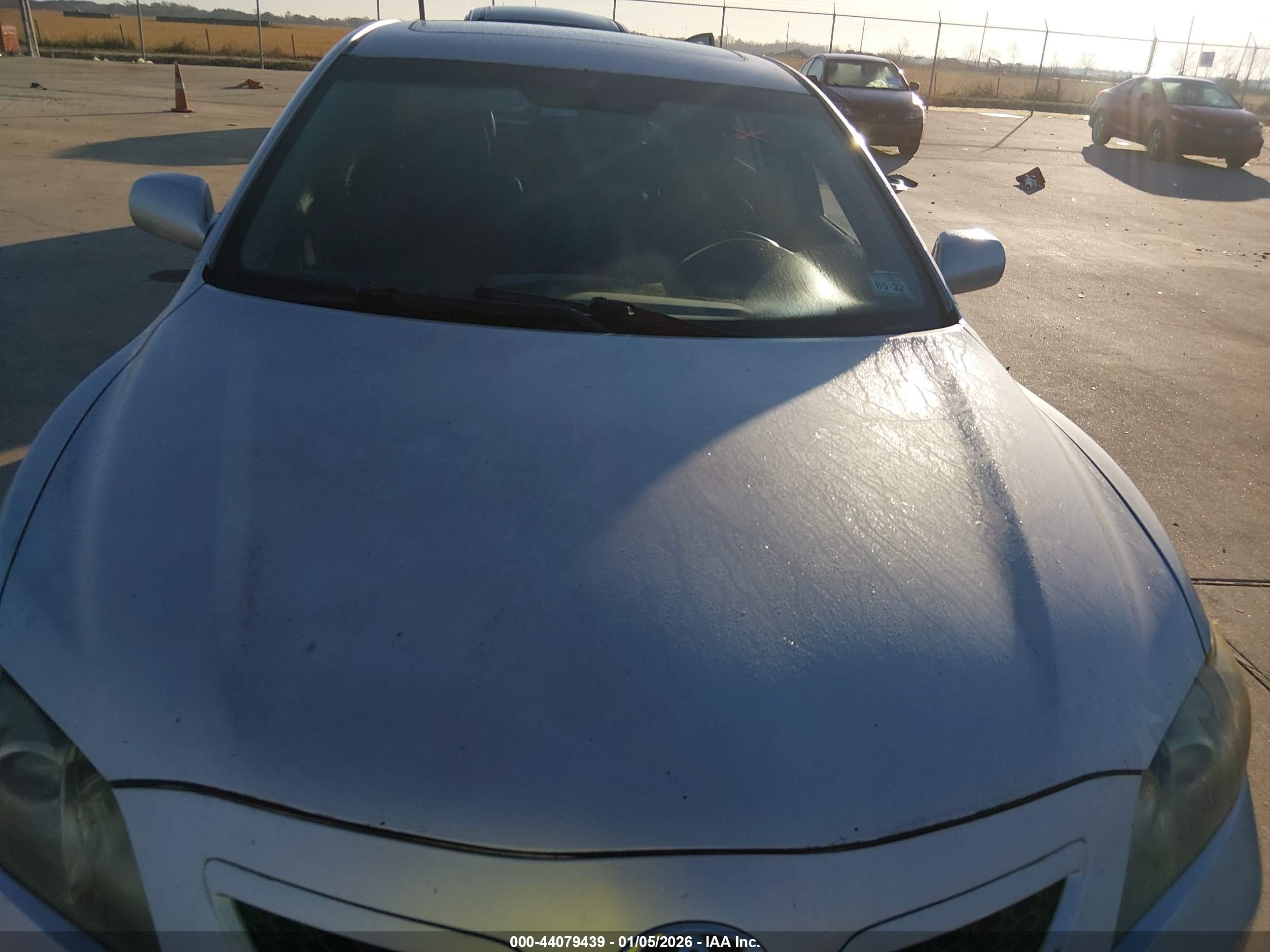 TOYOTA CAMRY image 6