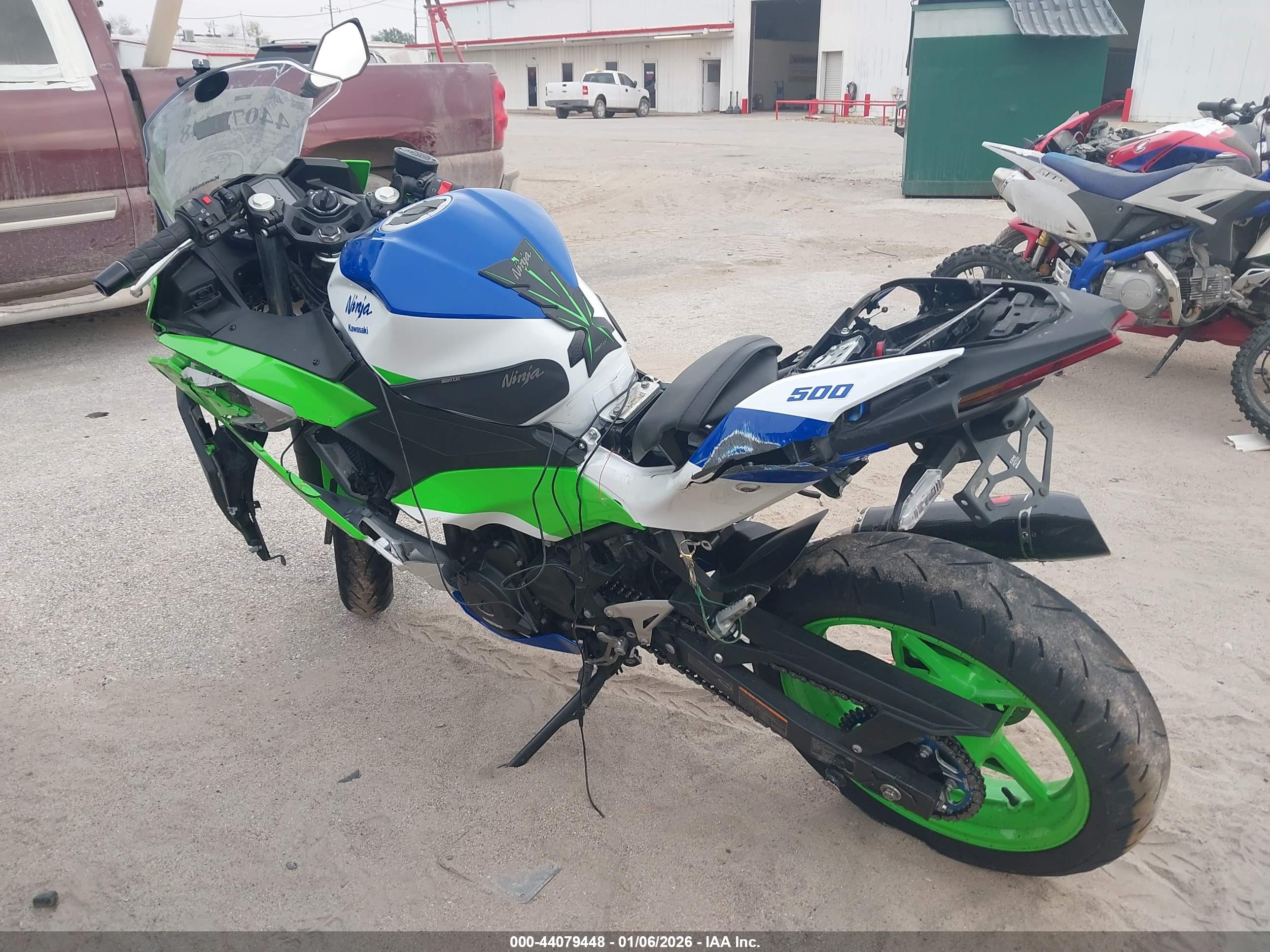 KAWASAKI EX500 image 3