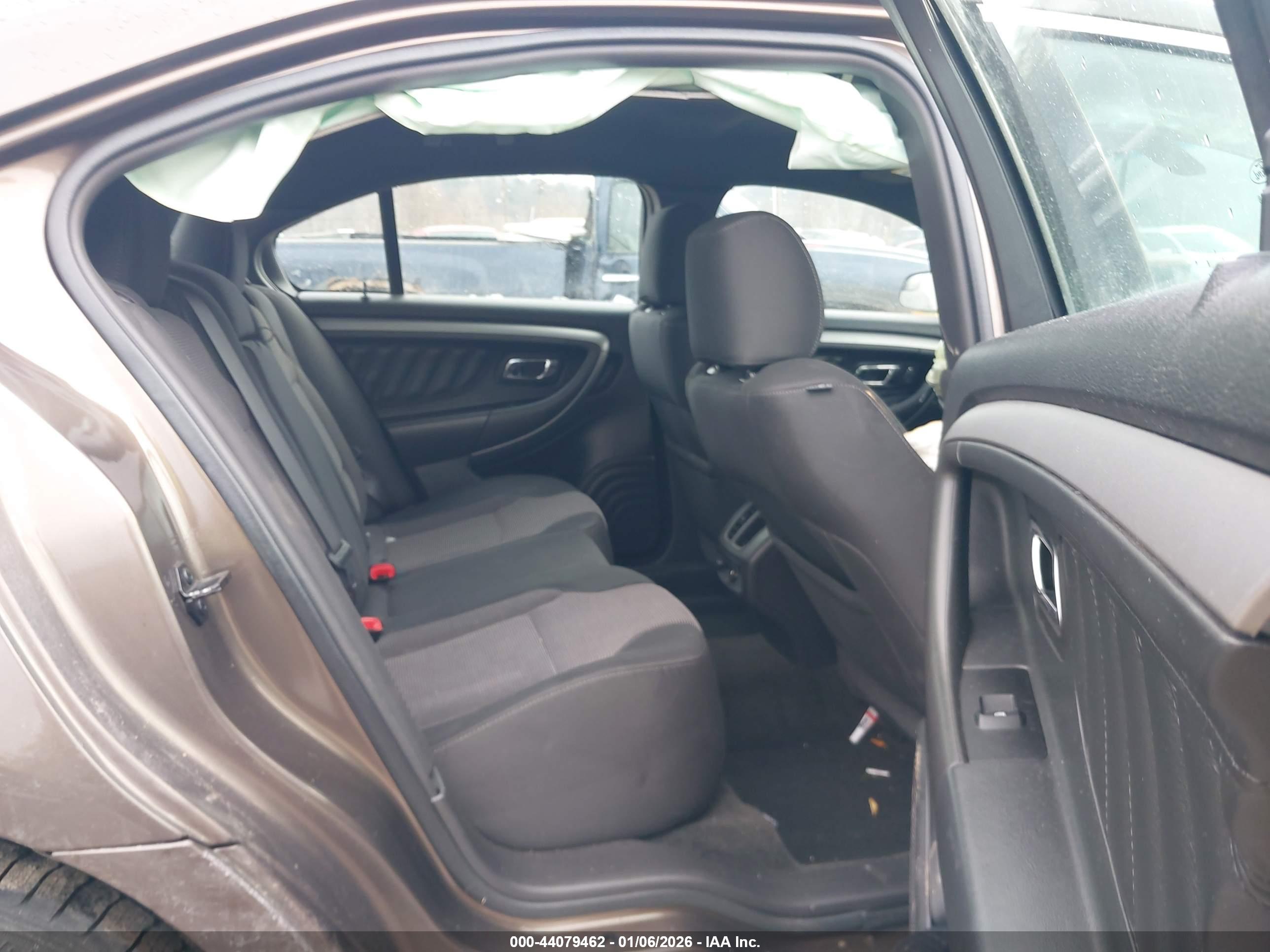 FORD TAURUS image 8