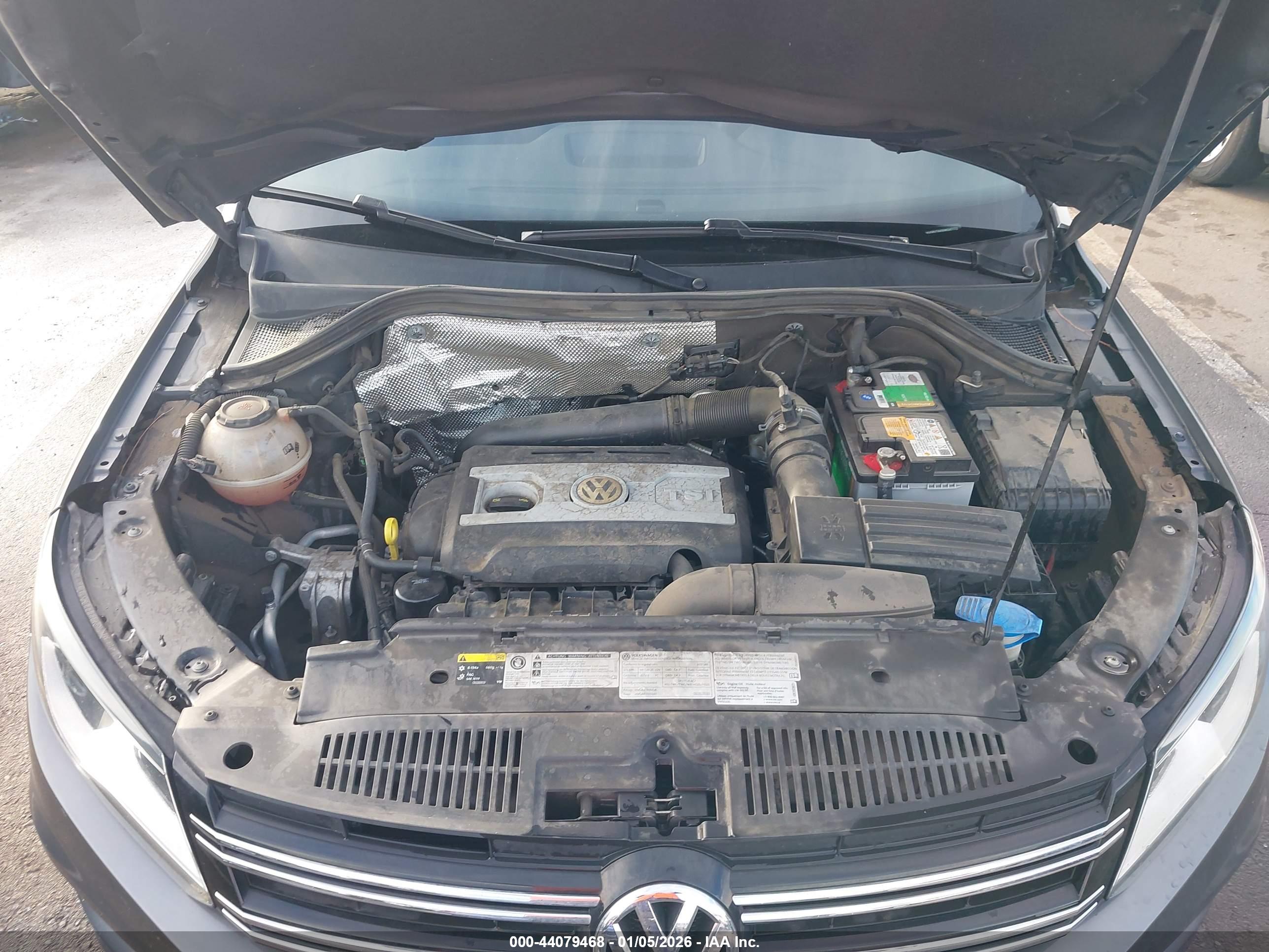 VOLKSWAGEN TIGUAN image 10