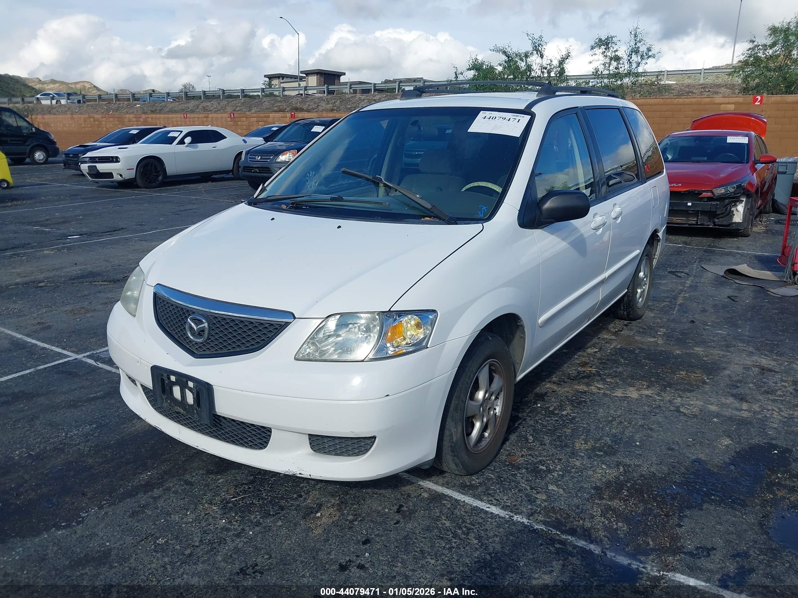 MAZDA MPV image 2