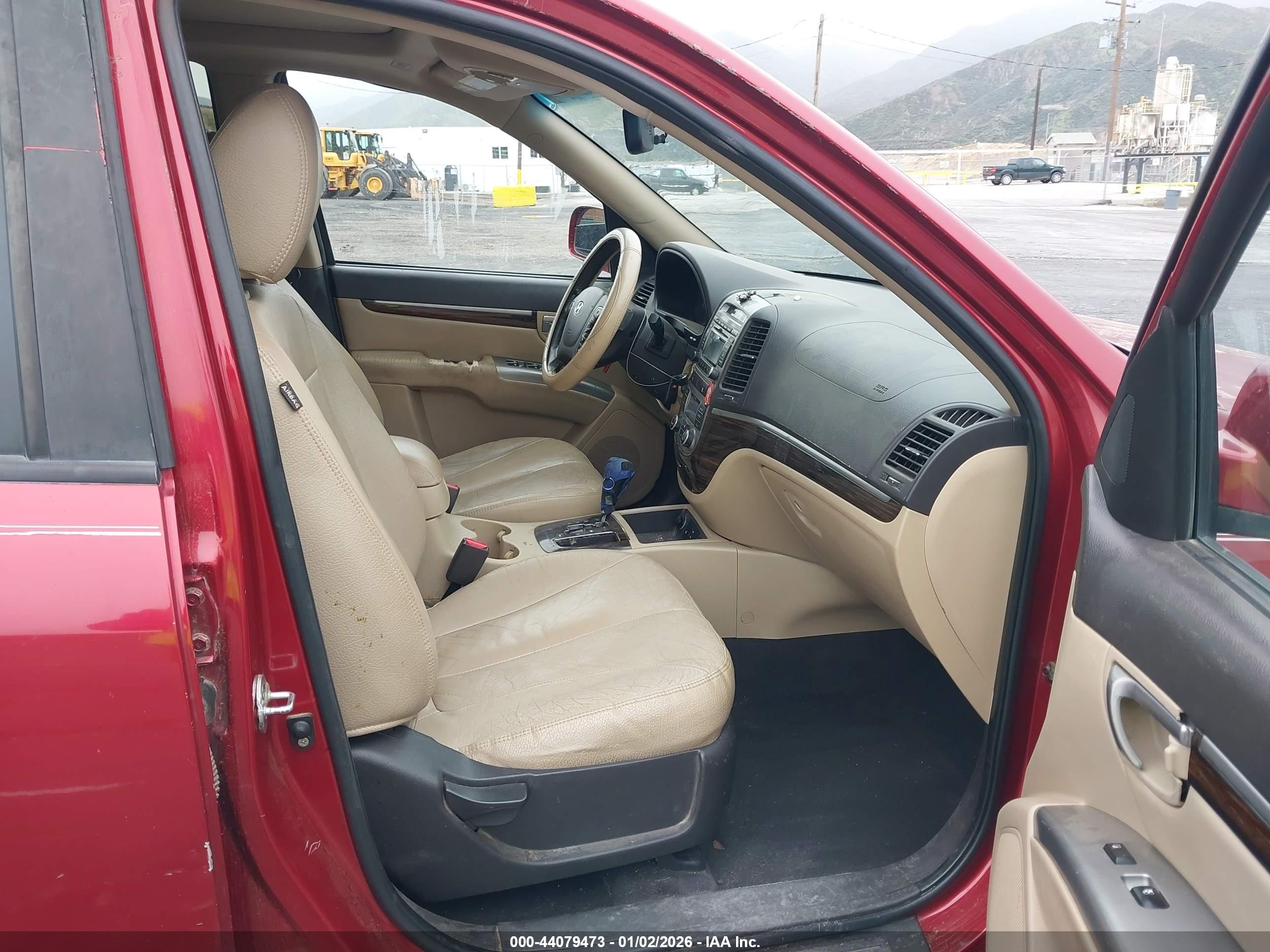 HYUNDAI SANTA image 5