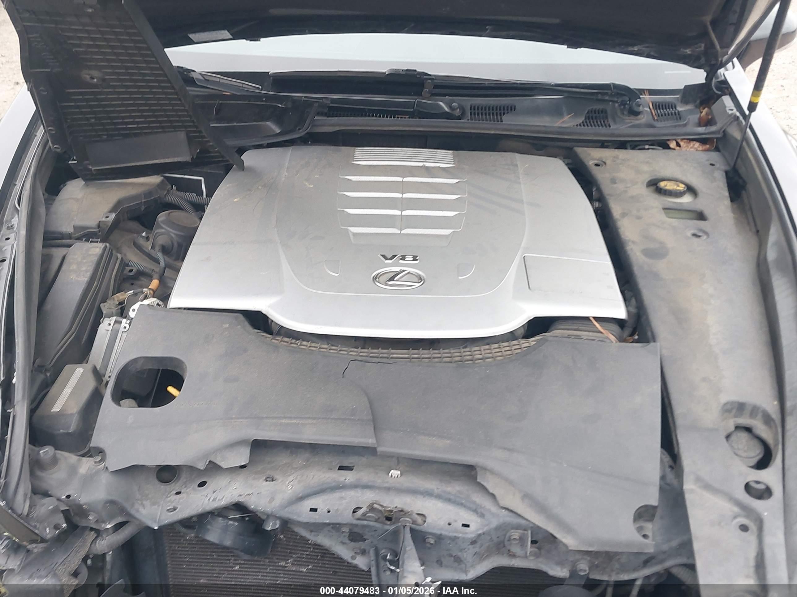 LEXUS LS image 10