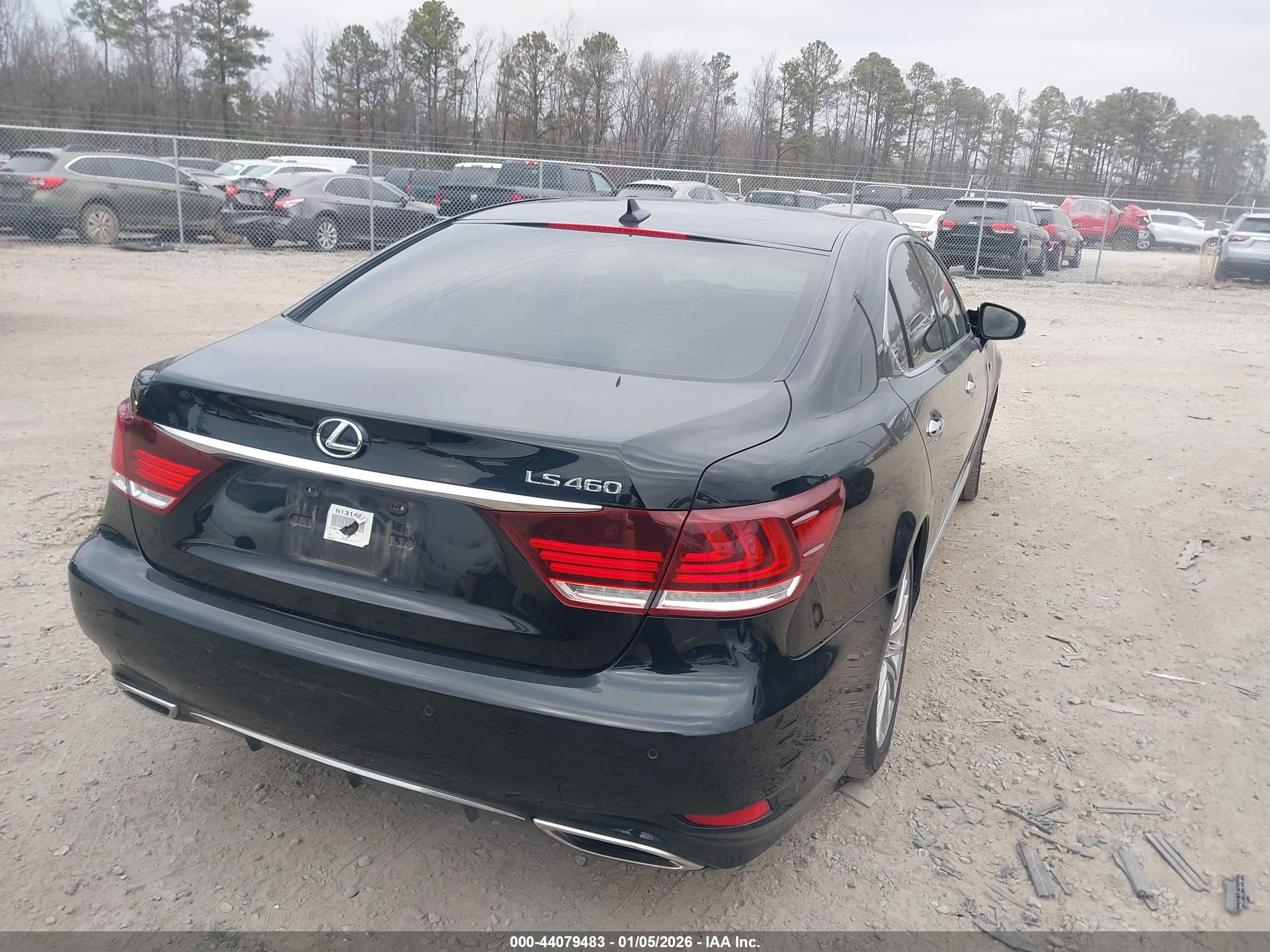 LEXUS LS image 4
