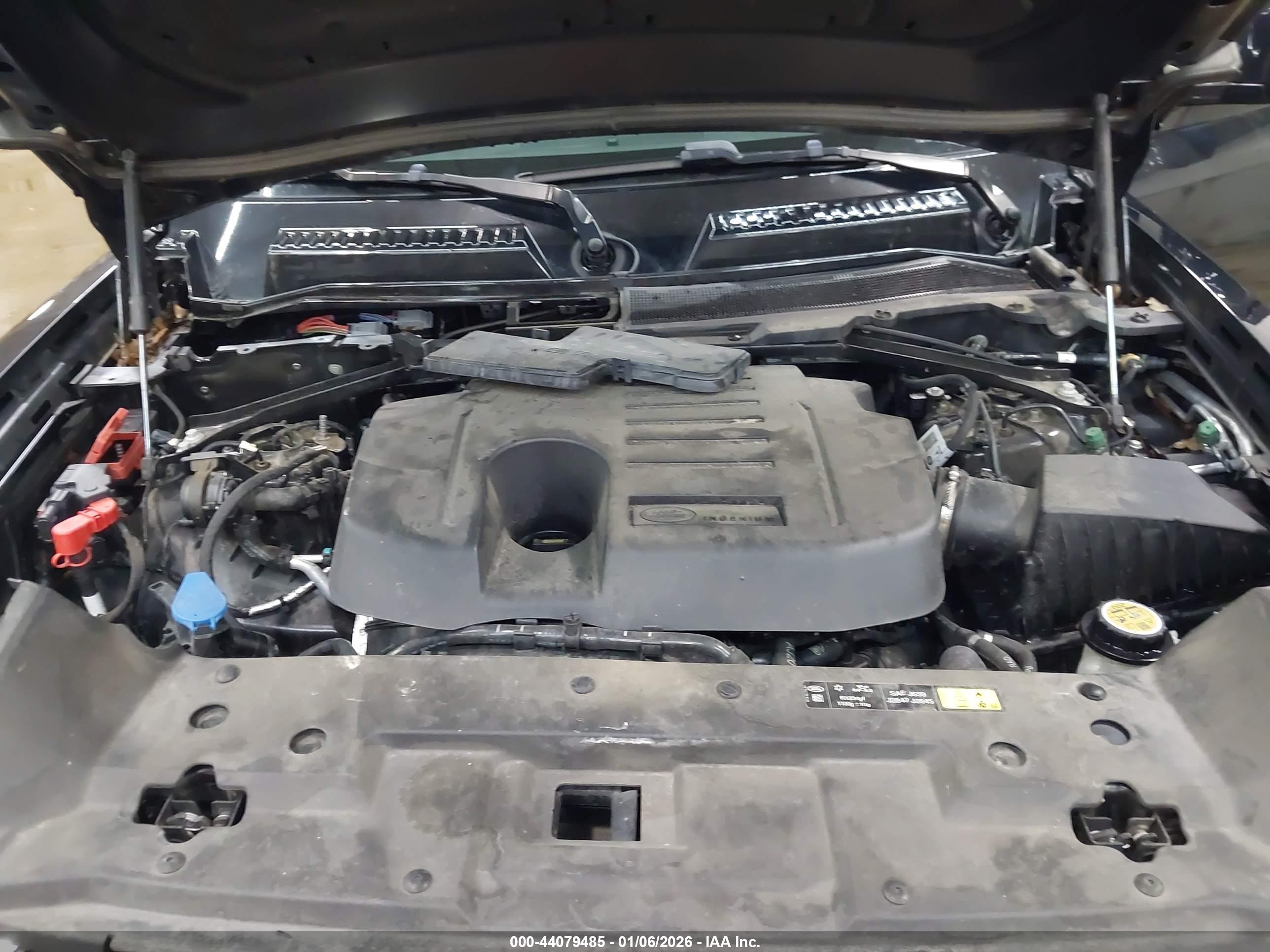 LAND ROVER image 10