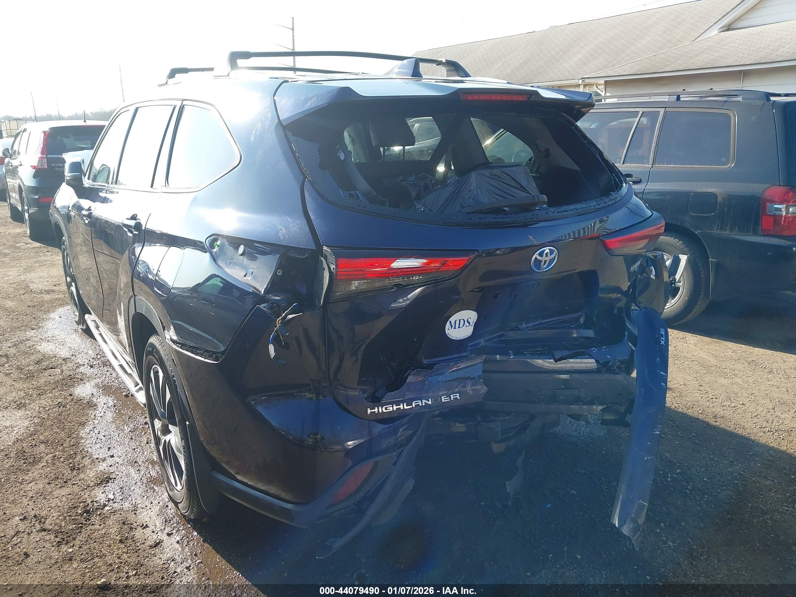 TOYOTA HIGHLANDER image 6
