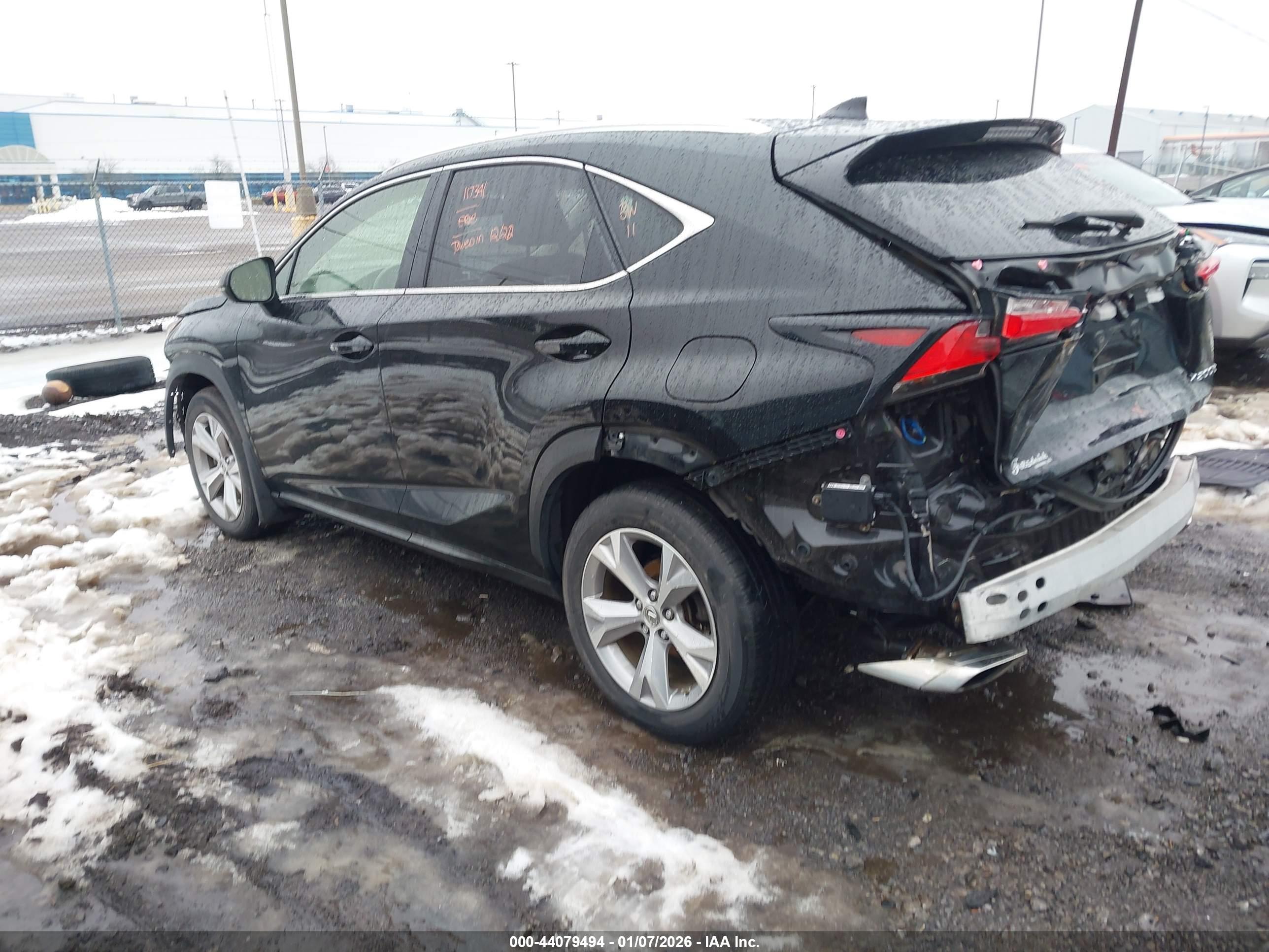 LEXUS NX image 3
