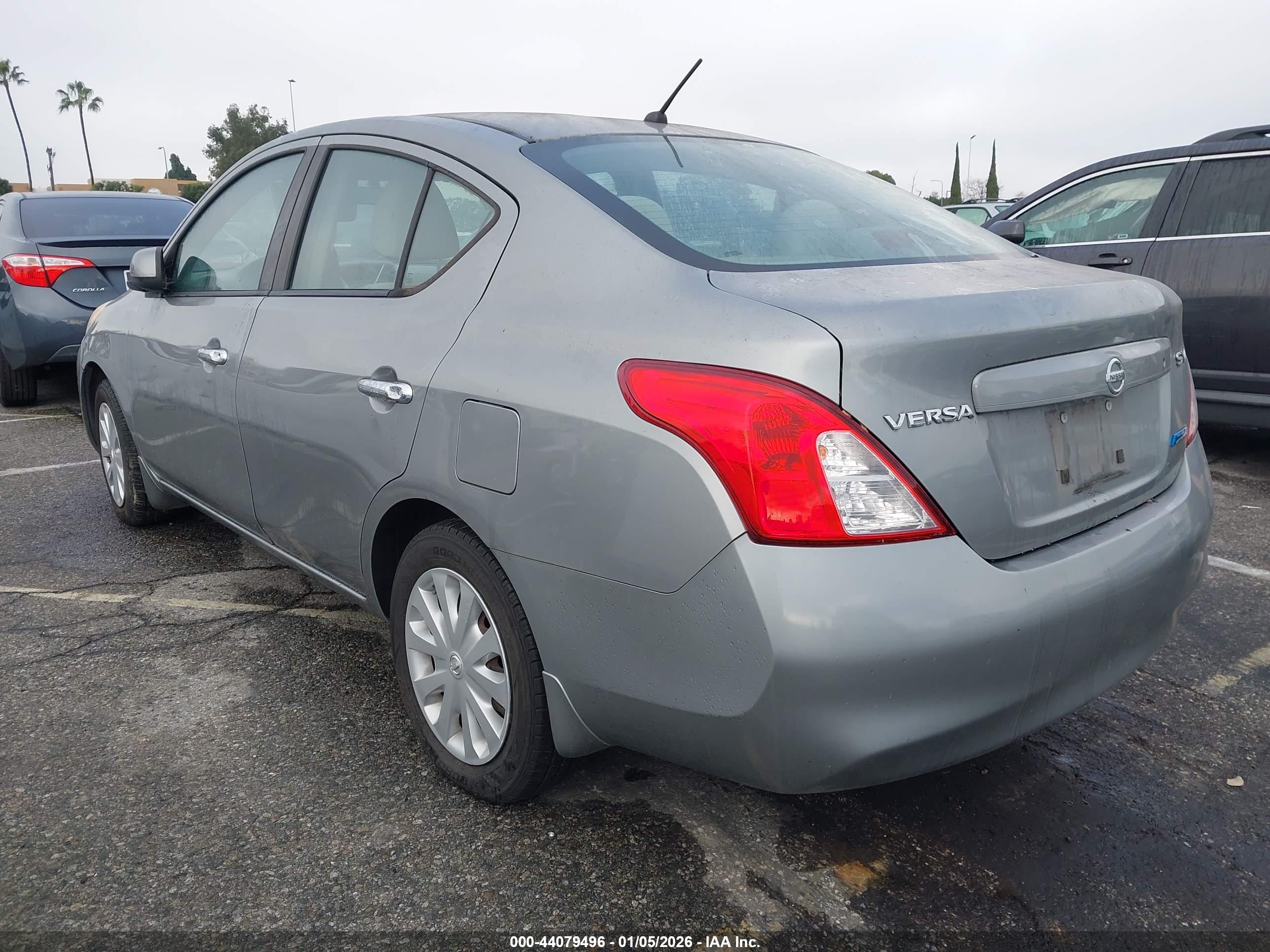 NISSAN VERSA image 3