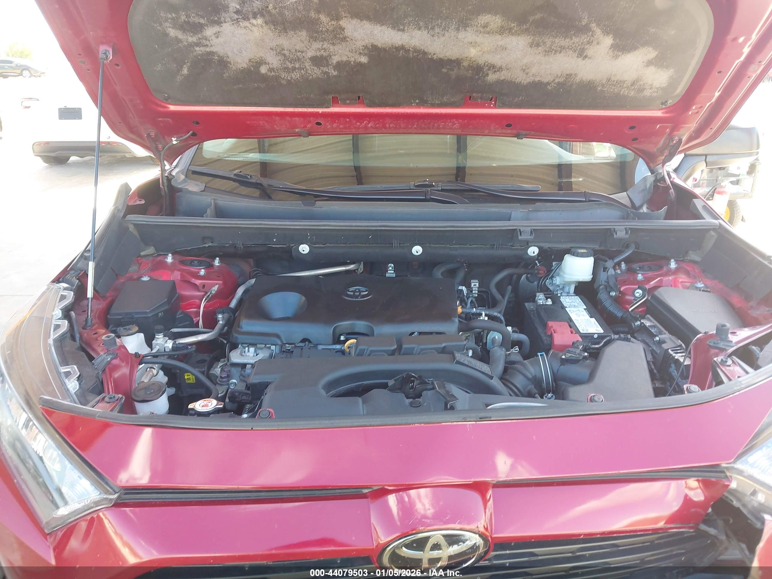 TOYOTA RAV4 image 10