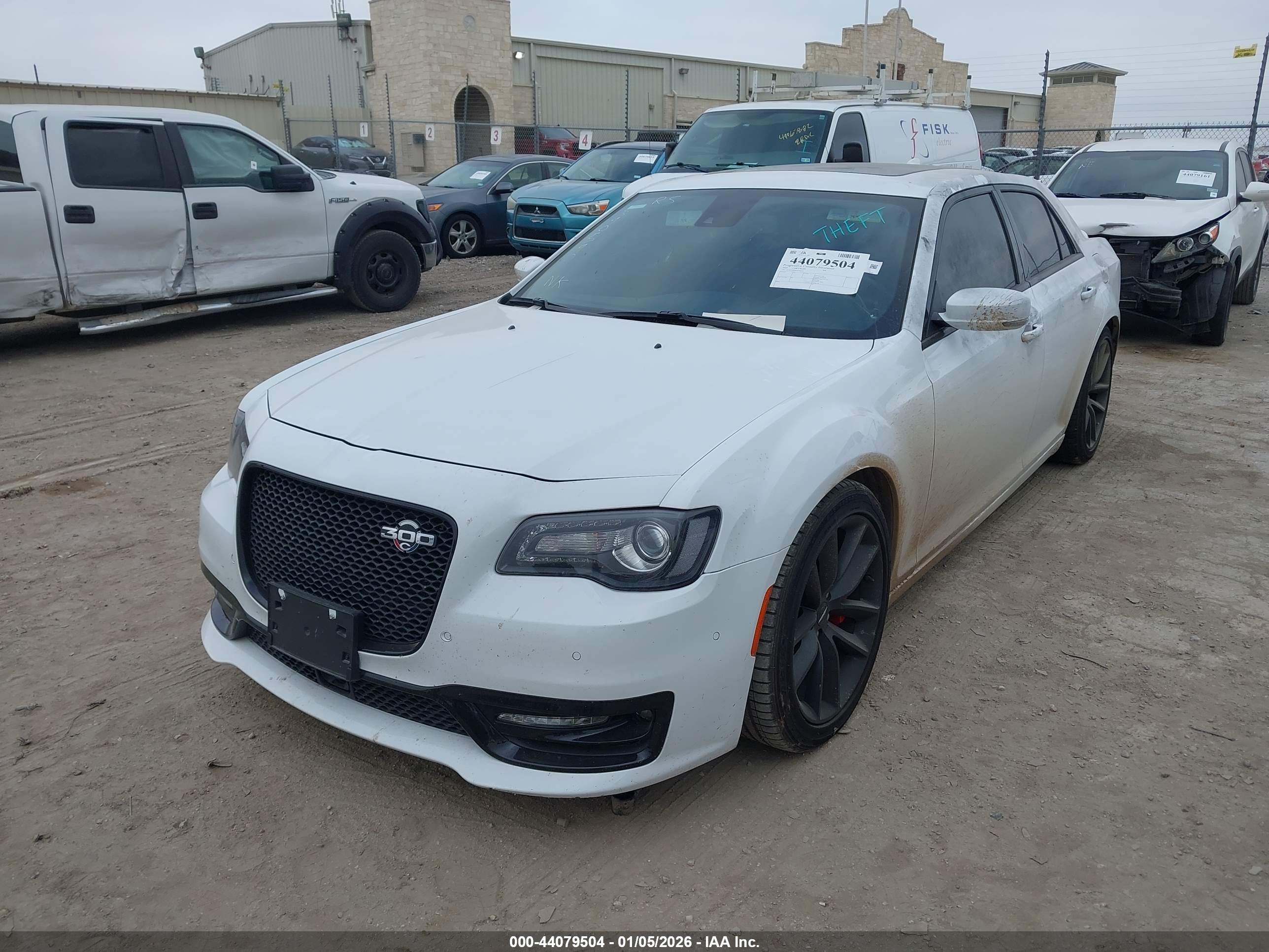 CHRYSLER 300 image 2