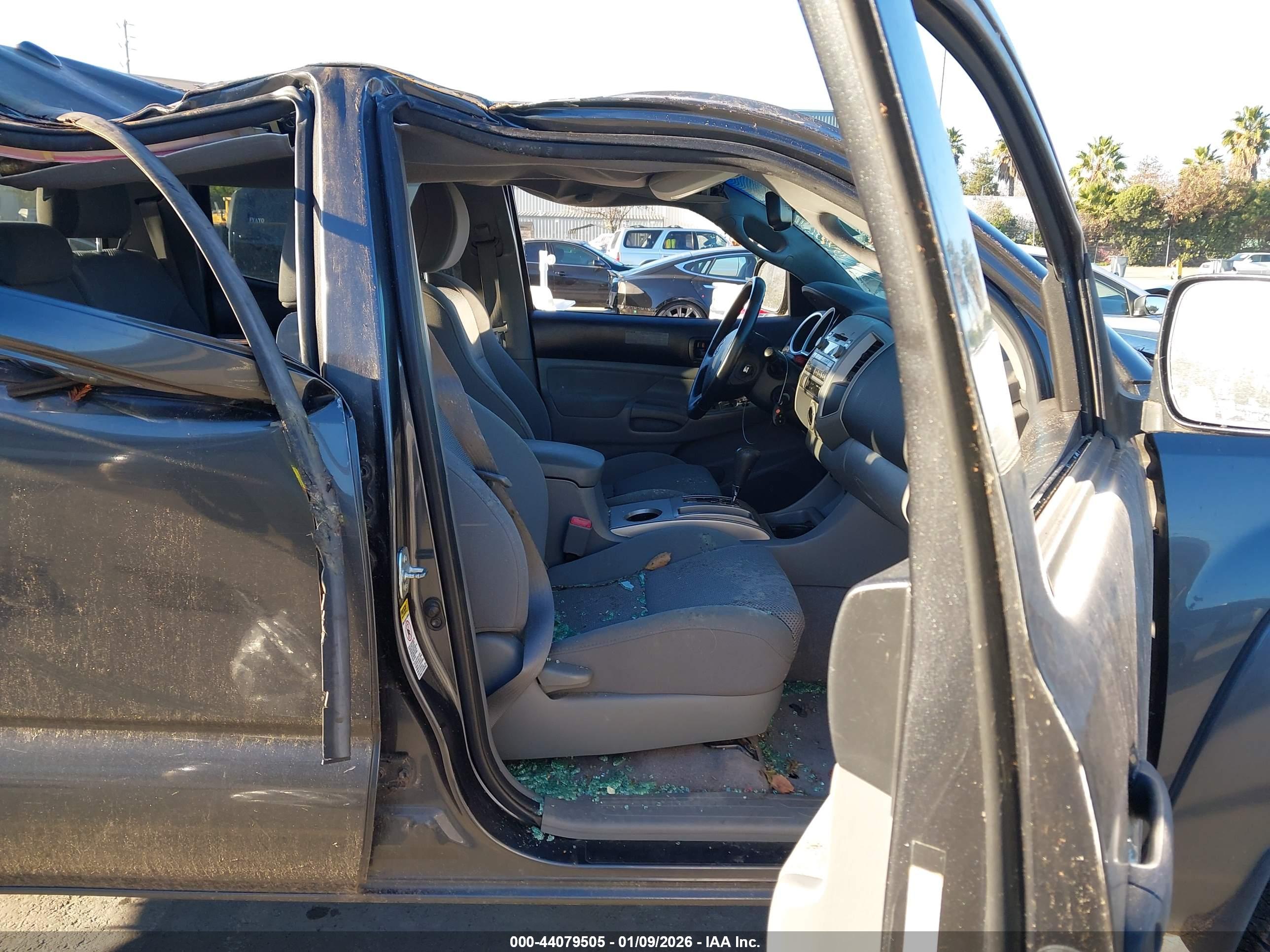 TOYOTA TACOMA image 5