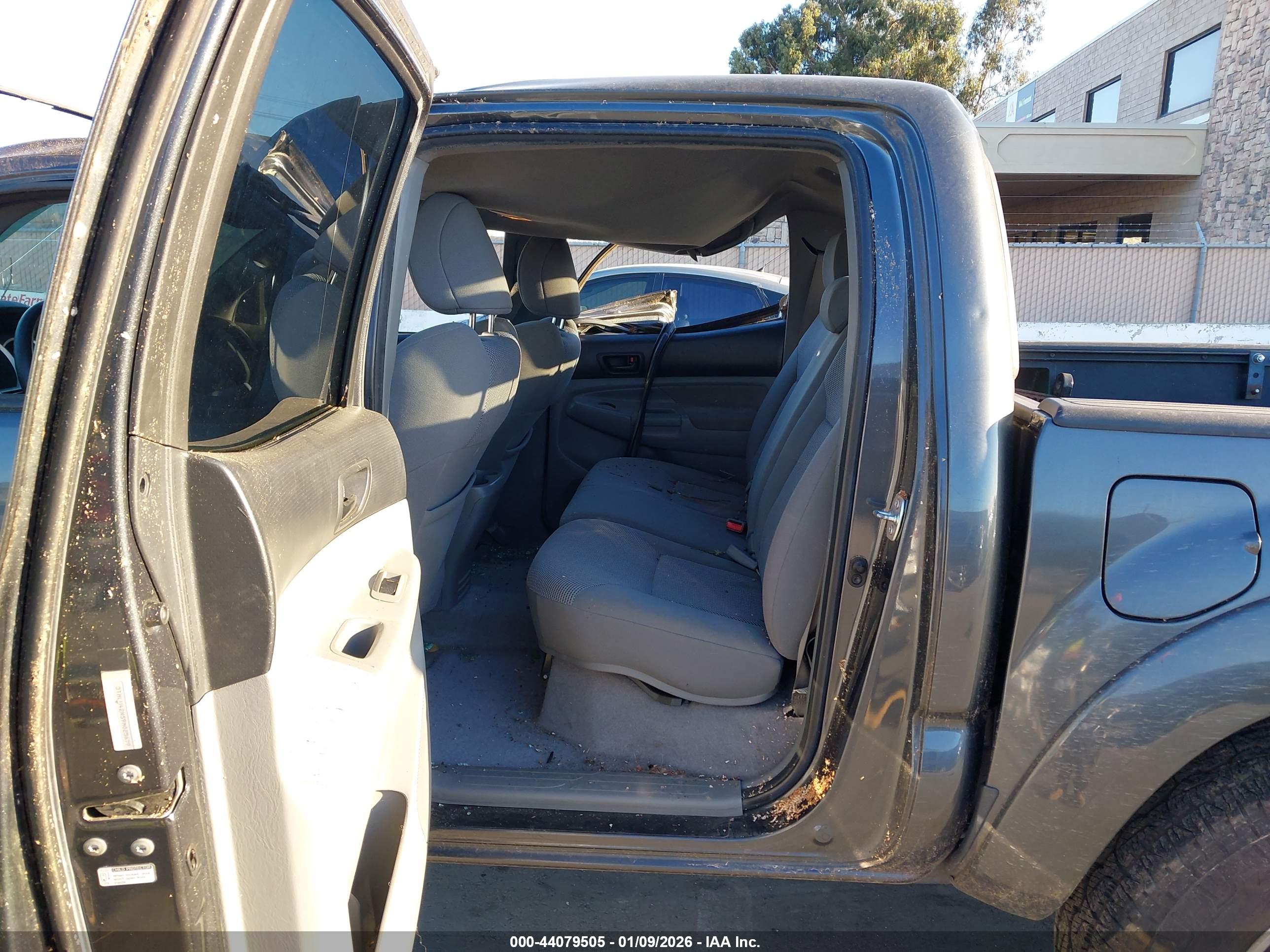 TOYOTA TACOMA image 8