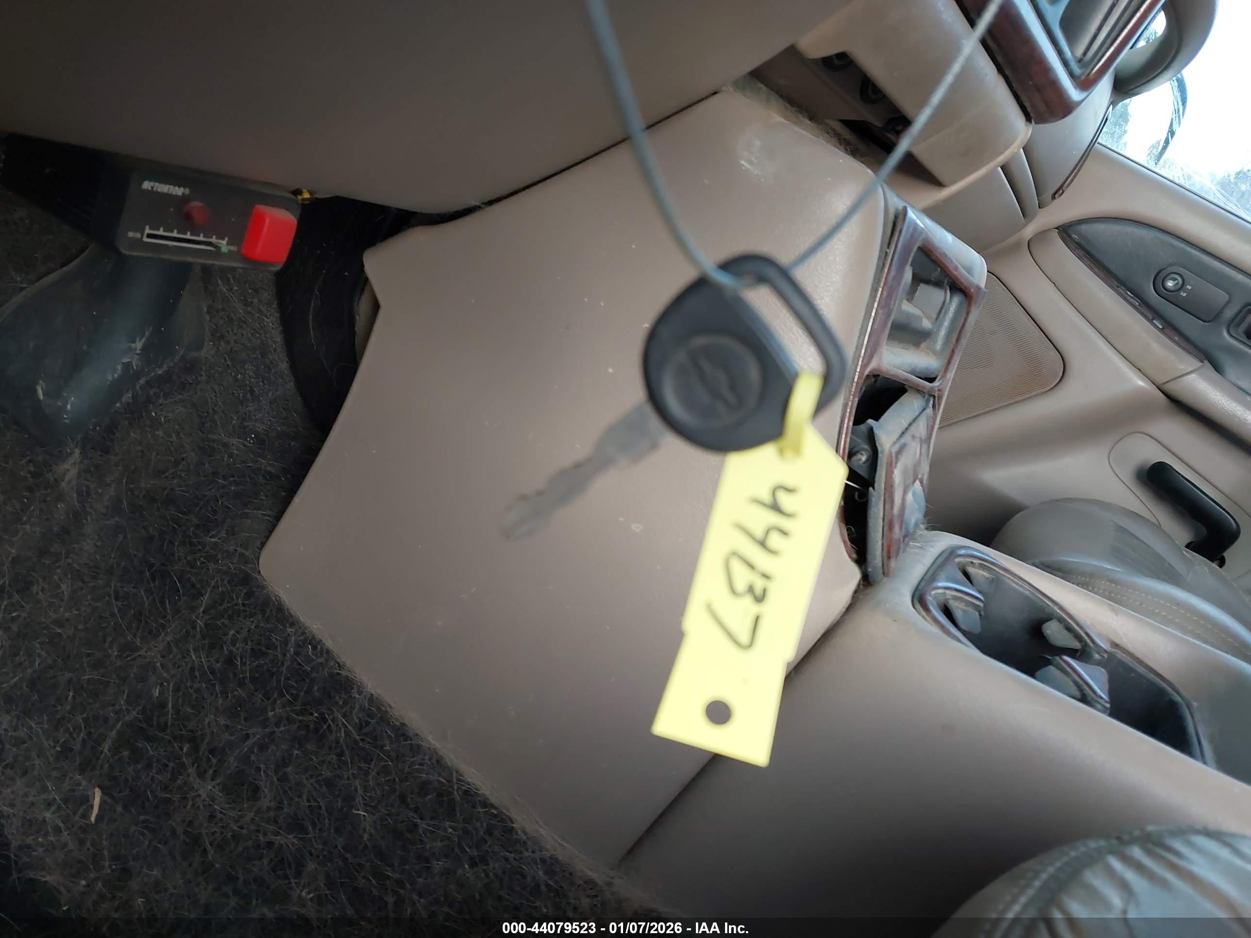 CHEVROLET AVALANCHE image 11