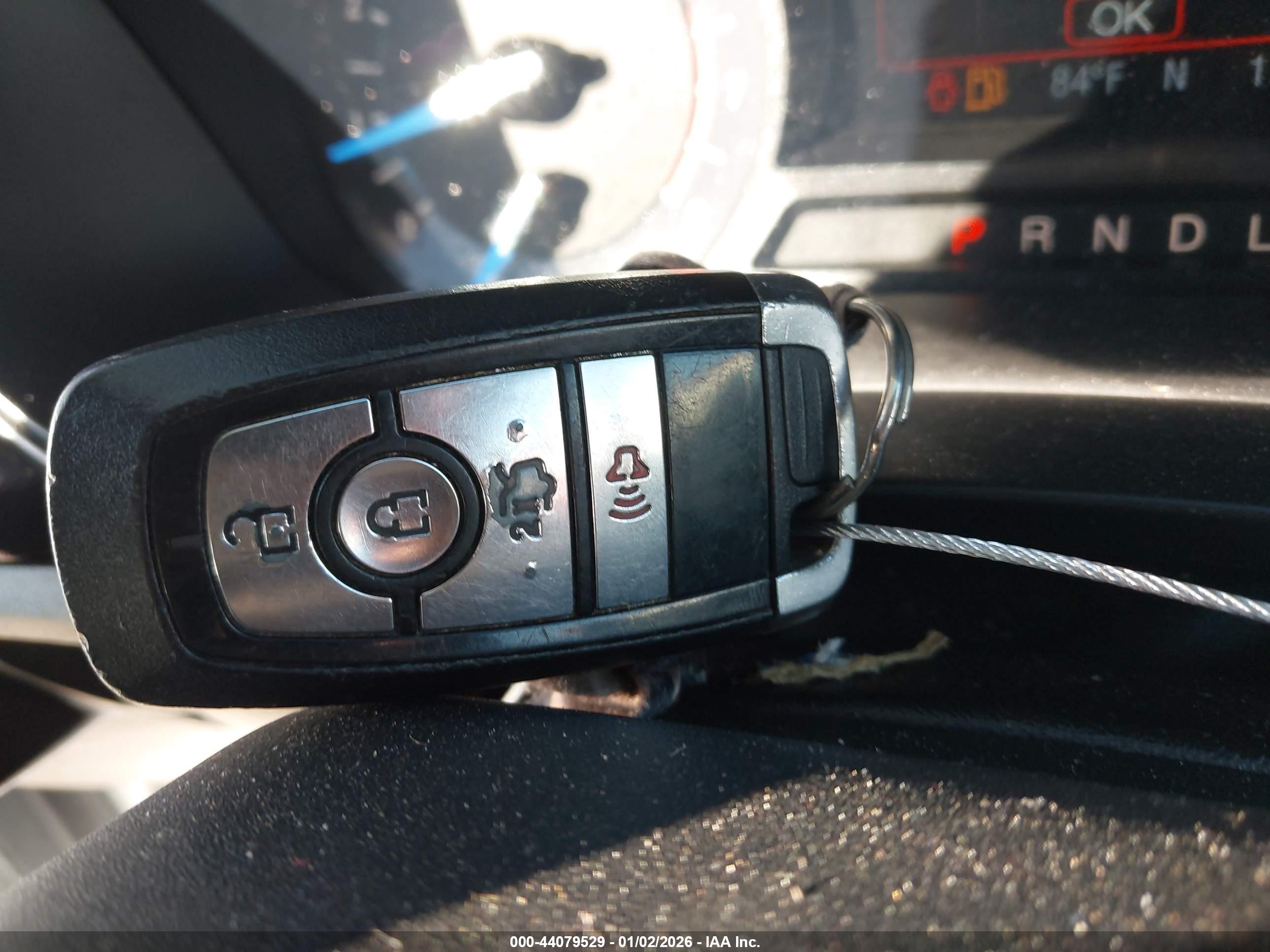 FORD FUSION image 11