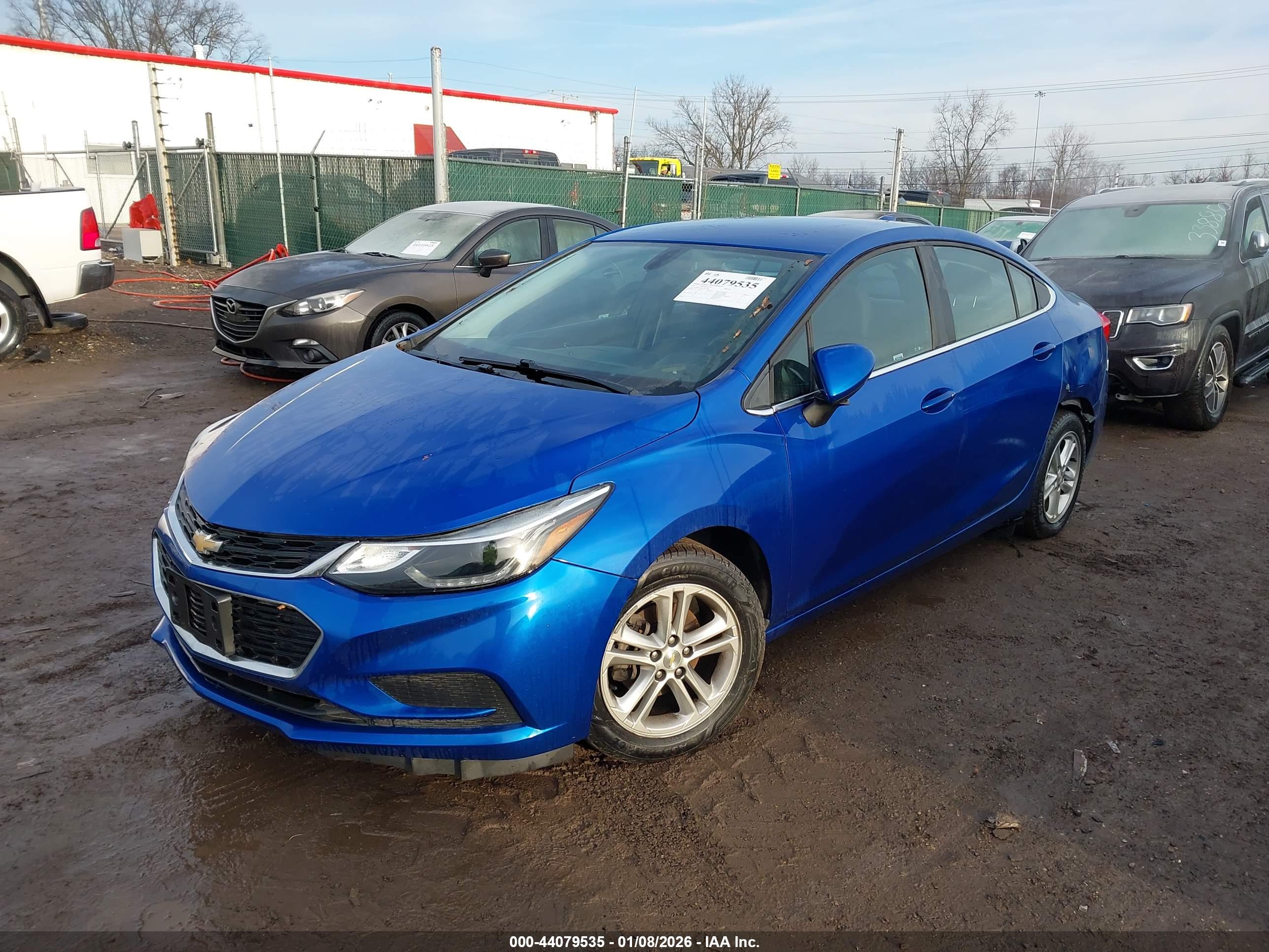 CHEVROLET CRUZE image 2