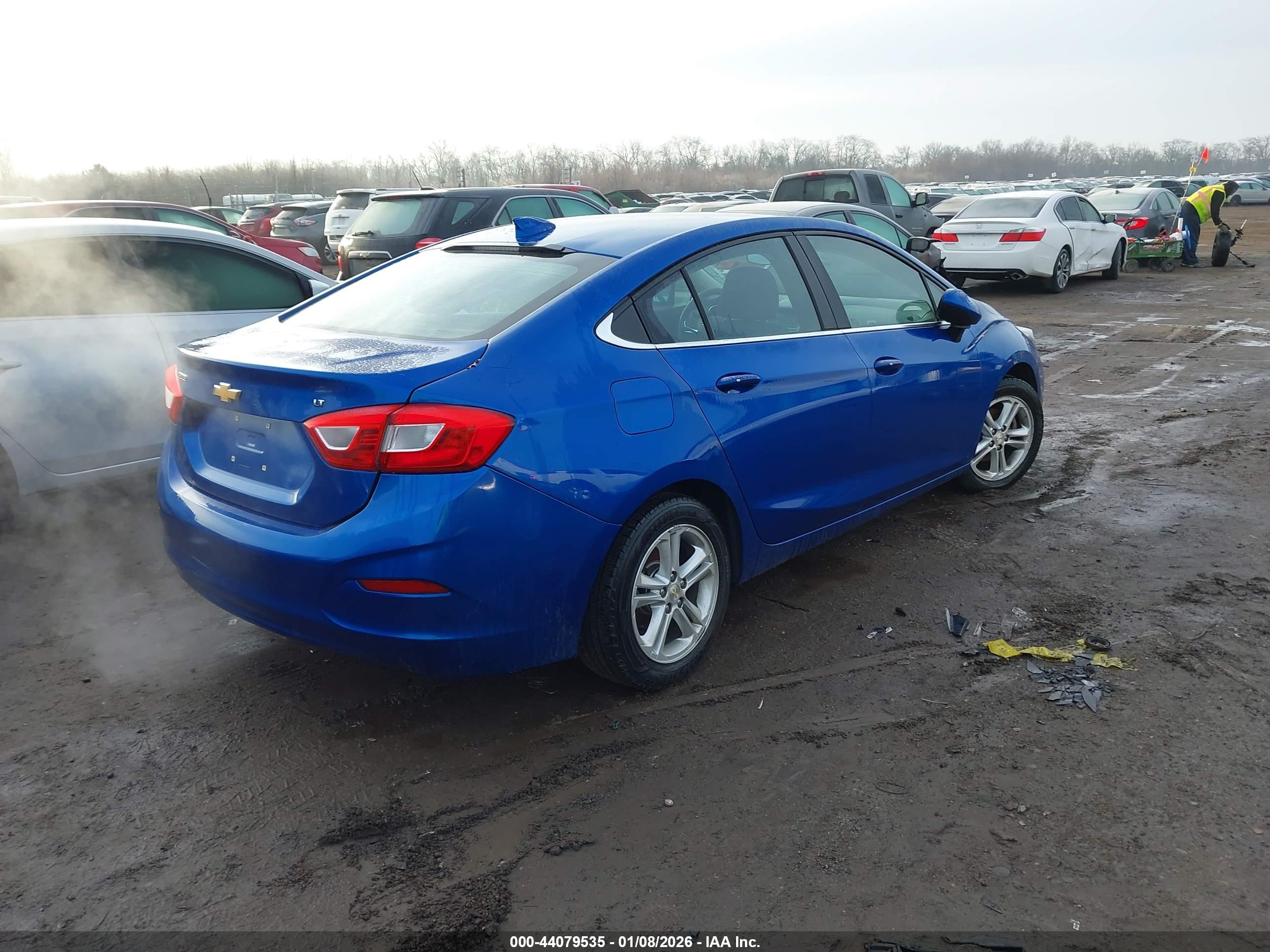 CHEVROLET CRUZE image 4