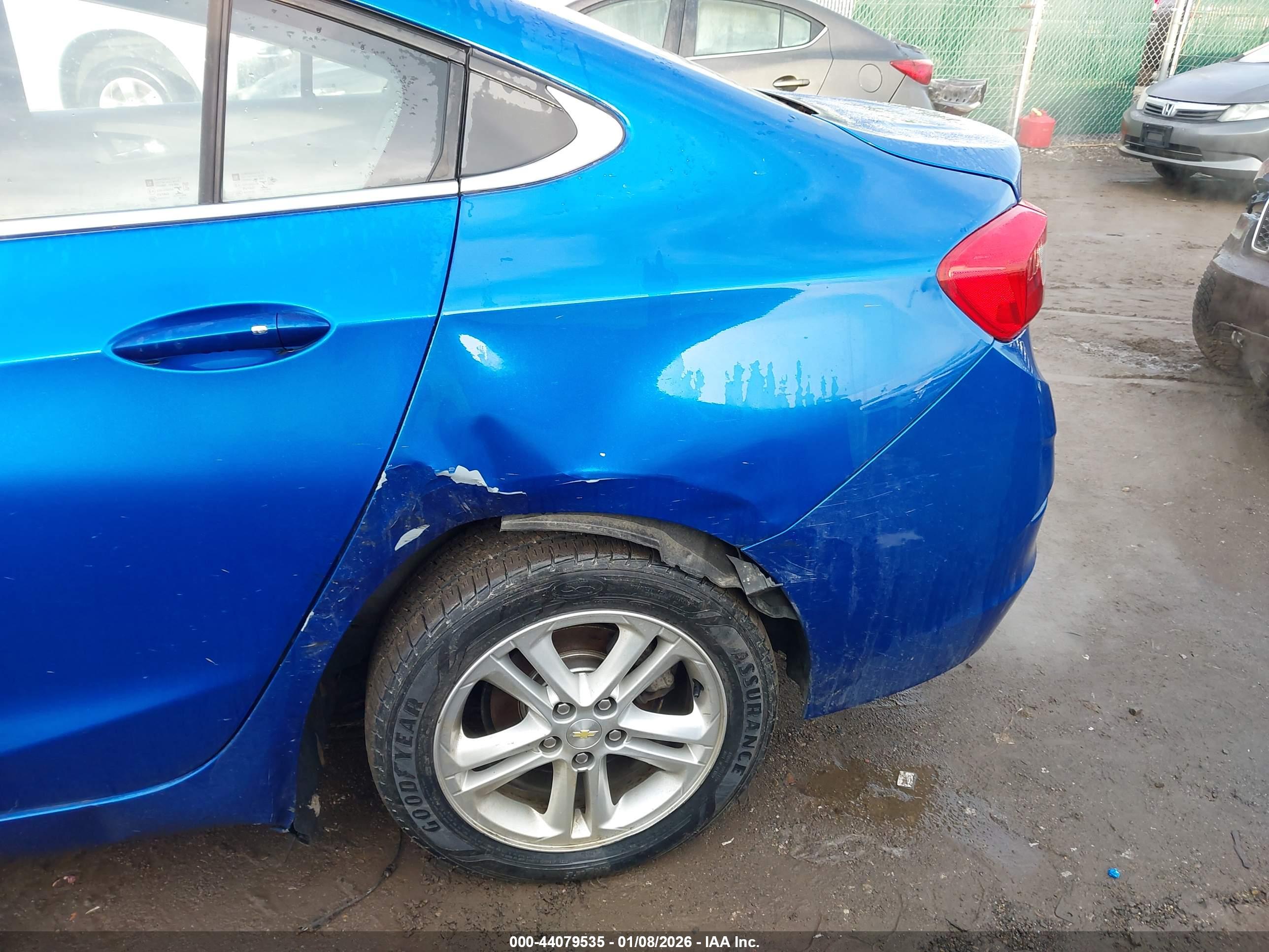 CHEVROLET CRUZE image 6
