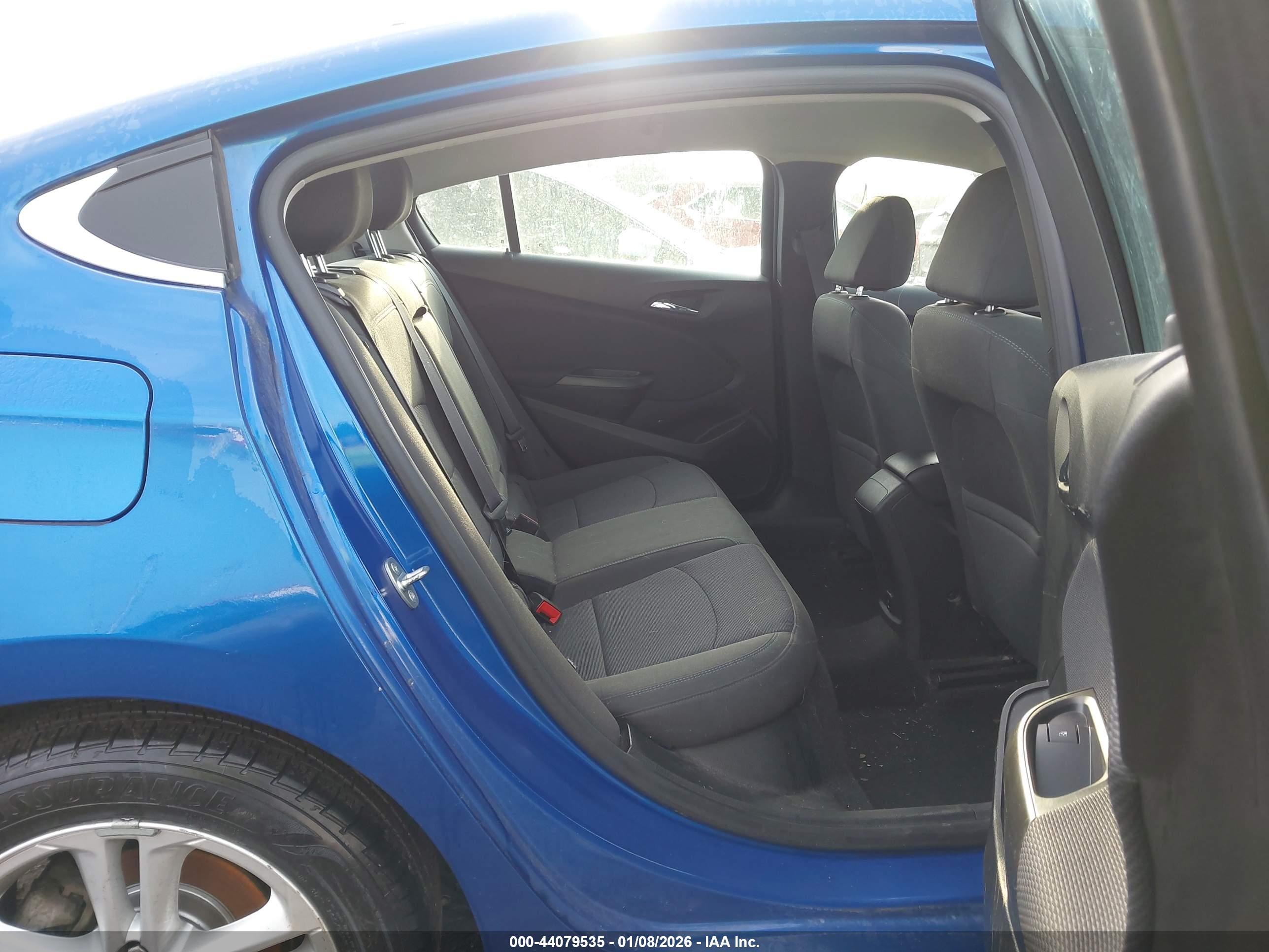 CHEVROLET CRUZE image 8