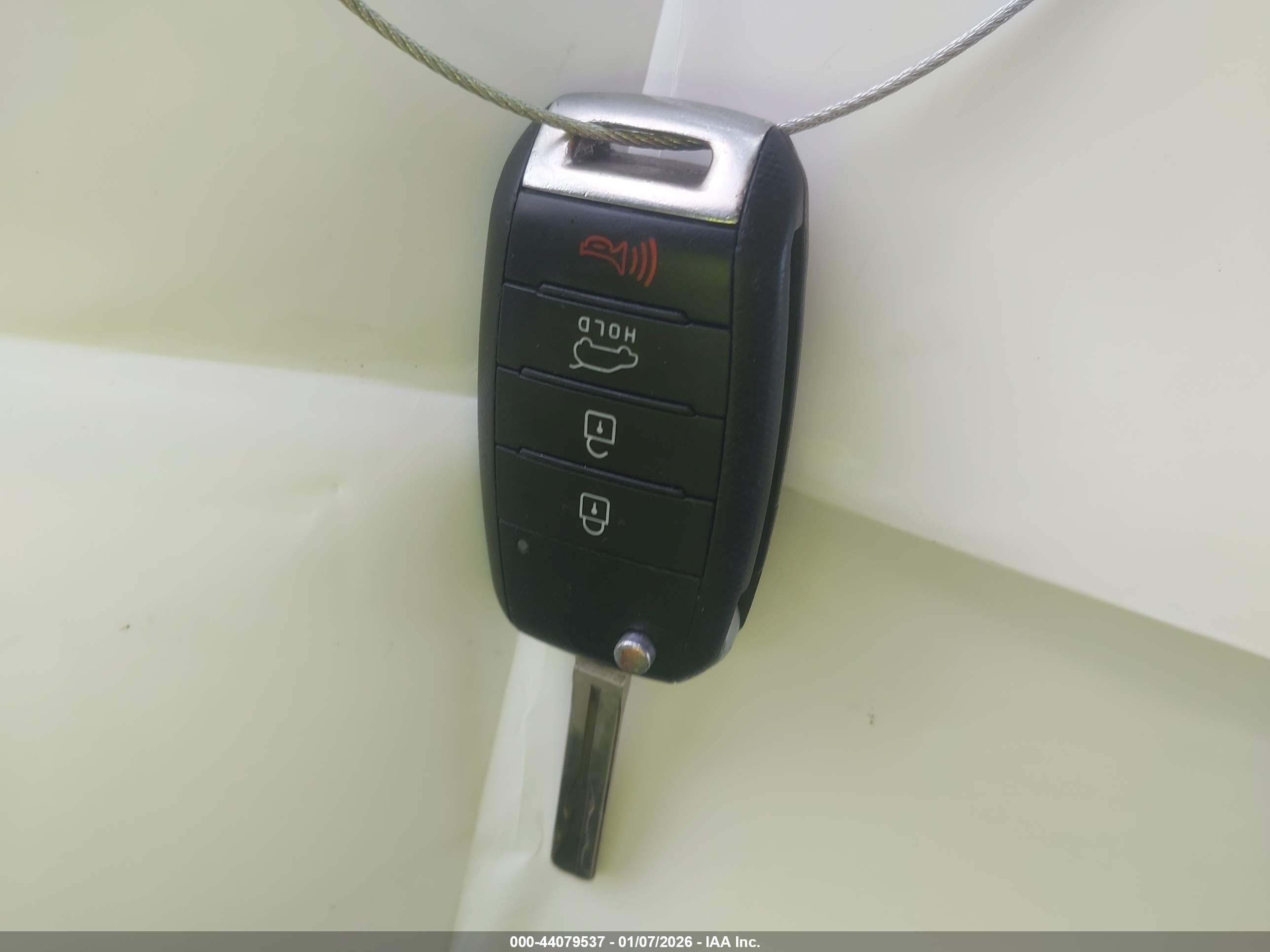 KIA SORENTO image 11