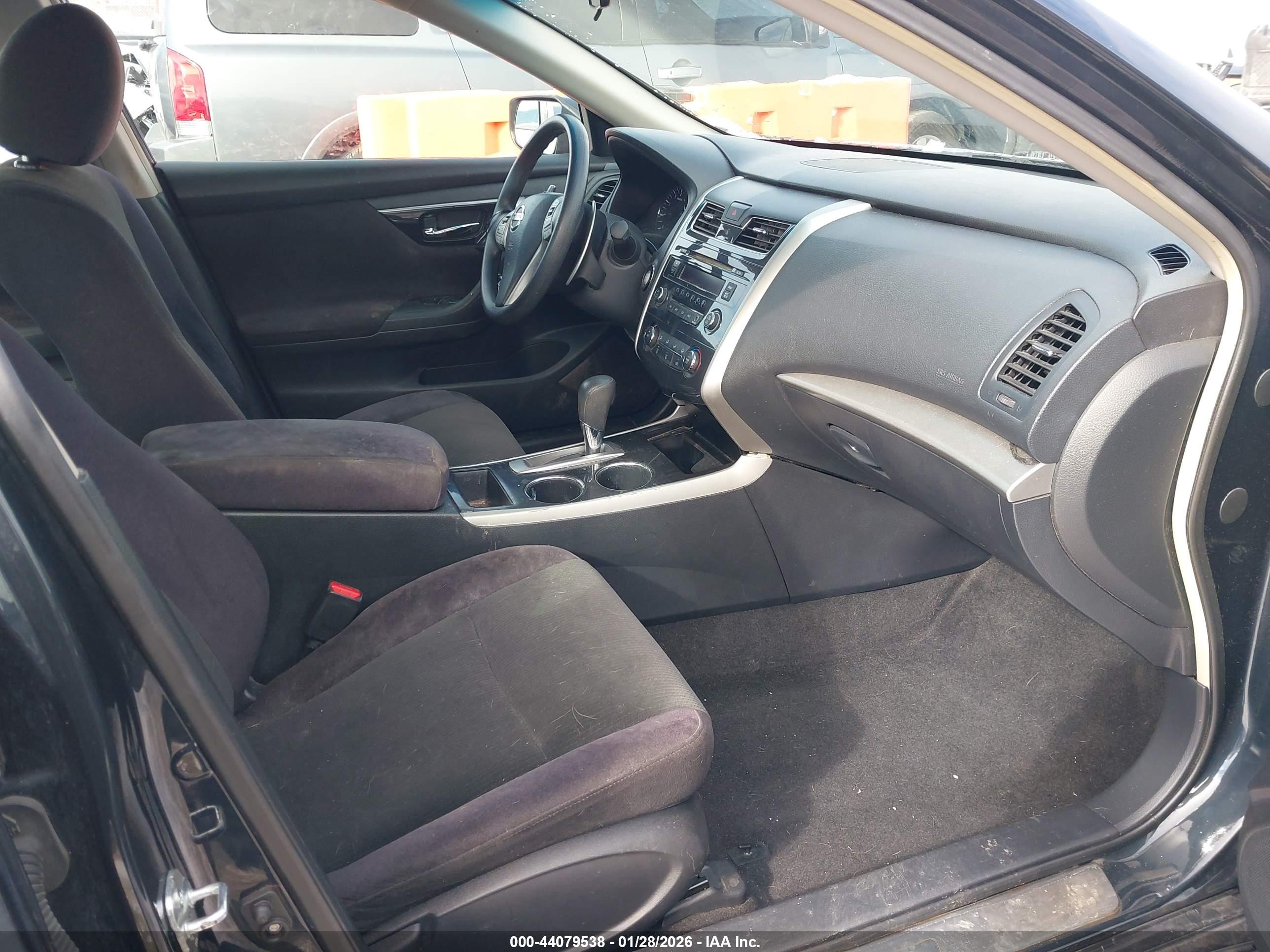 NISSAN ALTIMA image 5