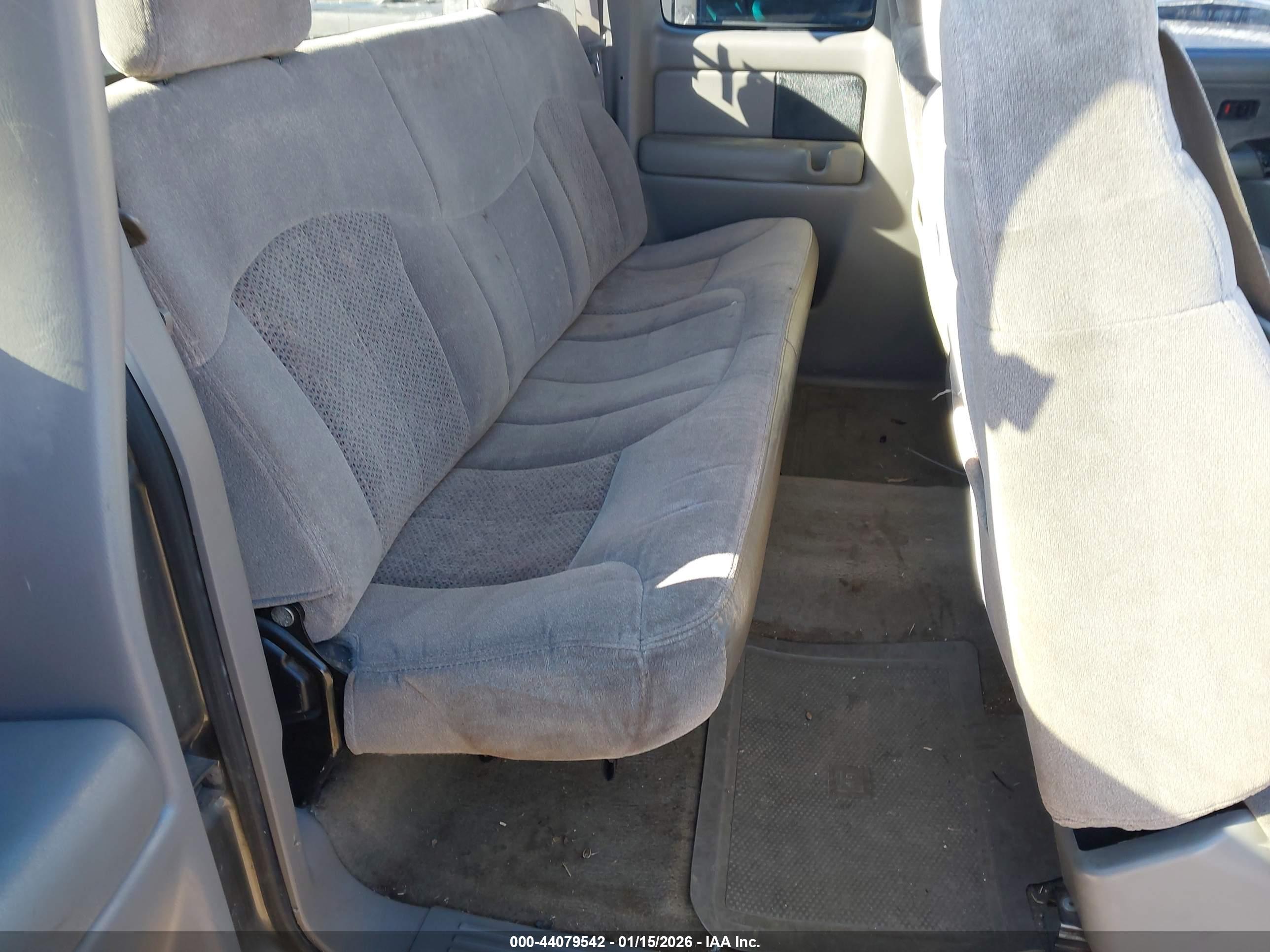 CHEVROLET SILVERADO image 8