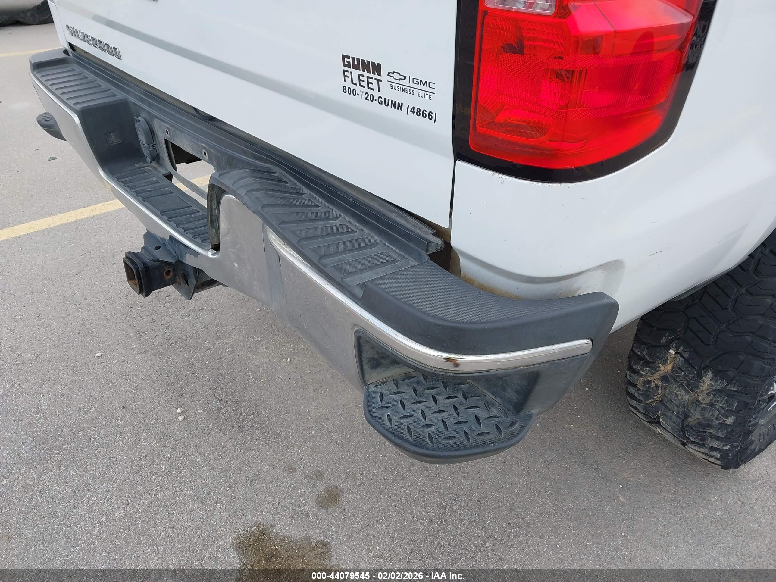 CHEVROLET SILVERADO image 6