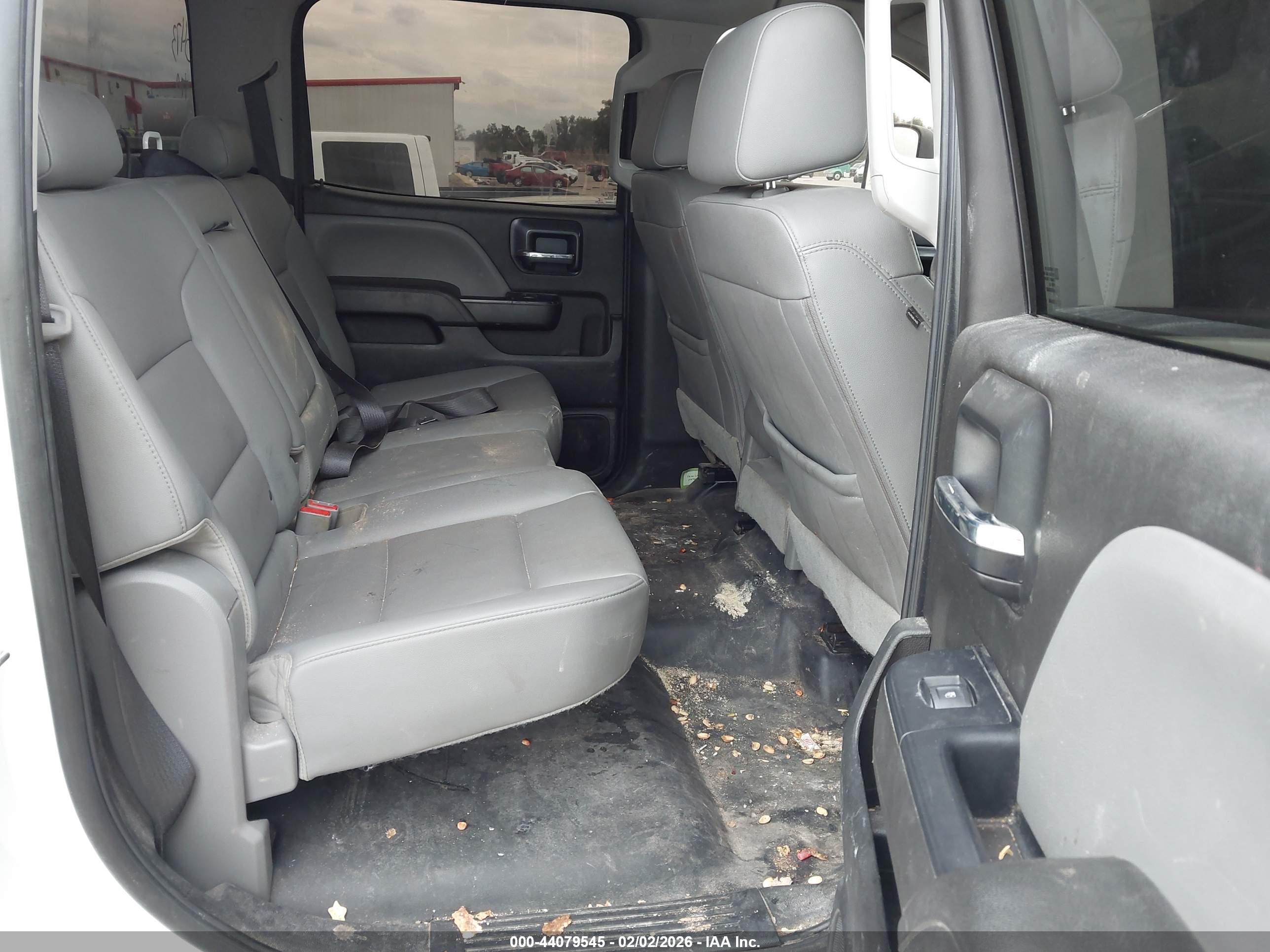 CHEVROLET SILVERADO image 8