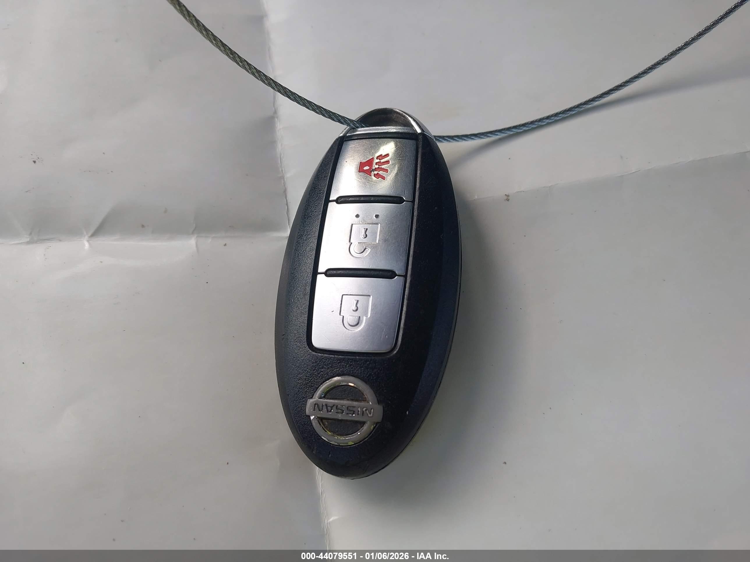 NISSAN ROGUE image 11