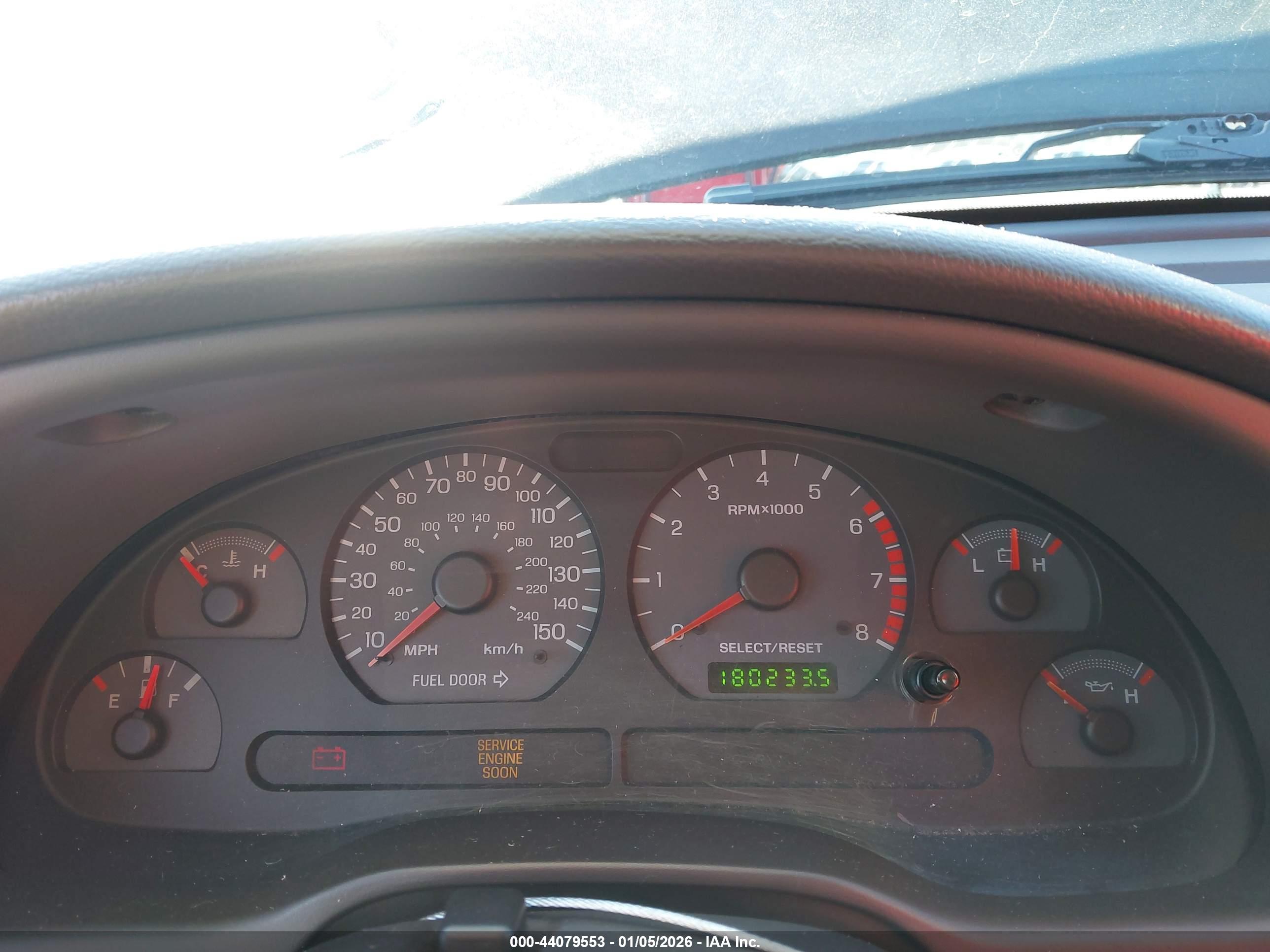 FORD MUSTANG image 7