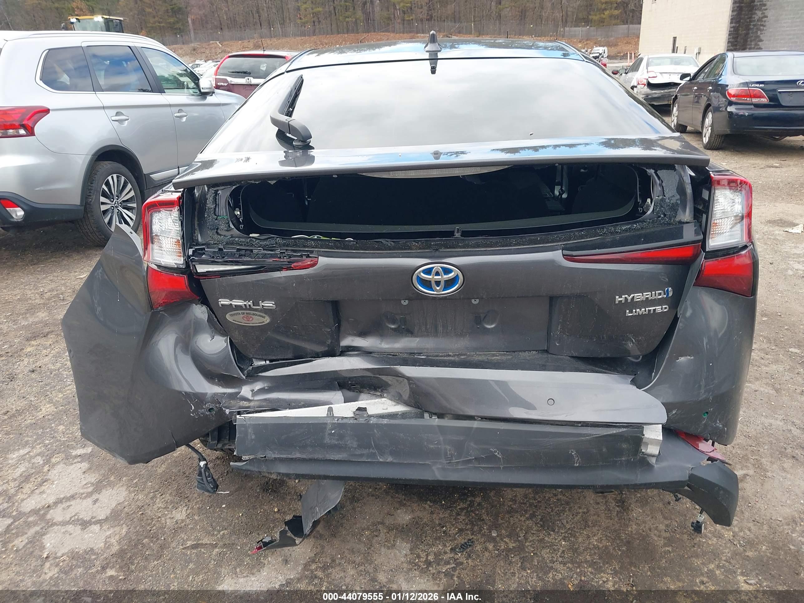 TOYOTA PRIUS image 6