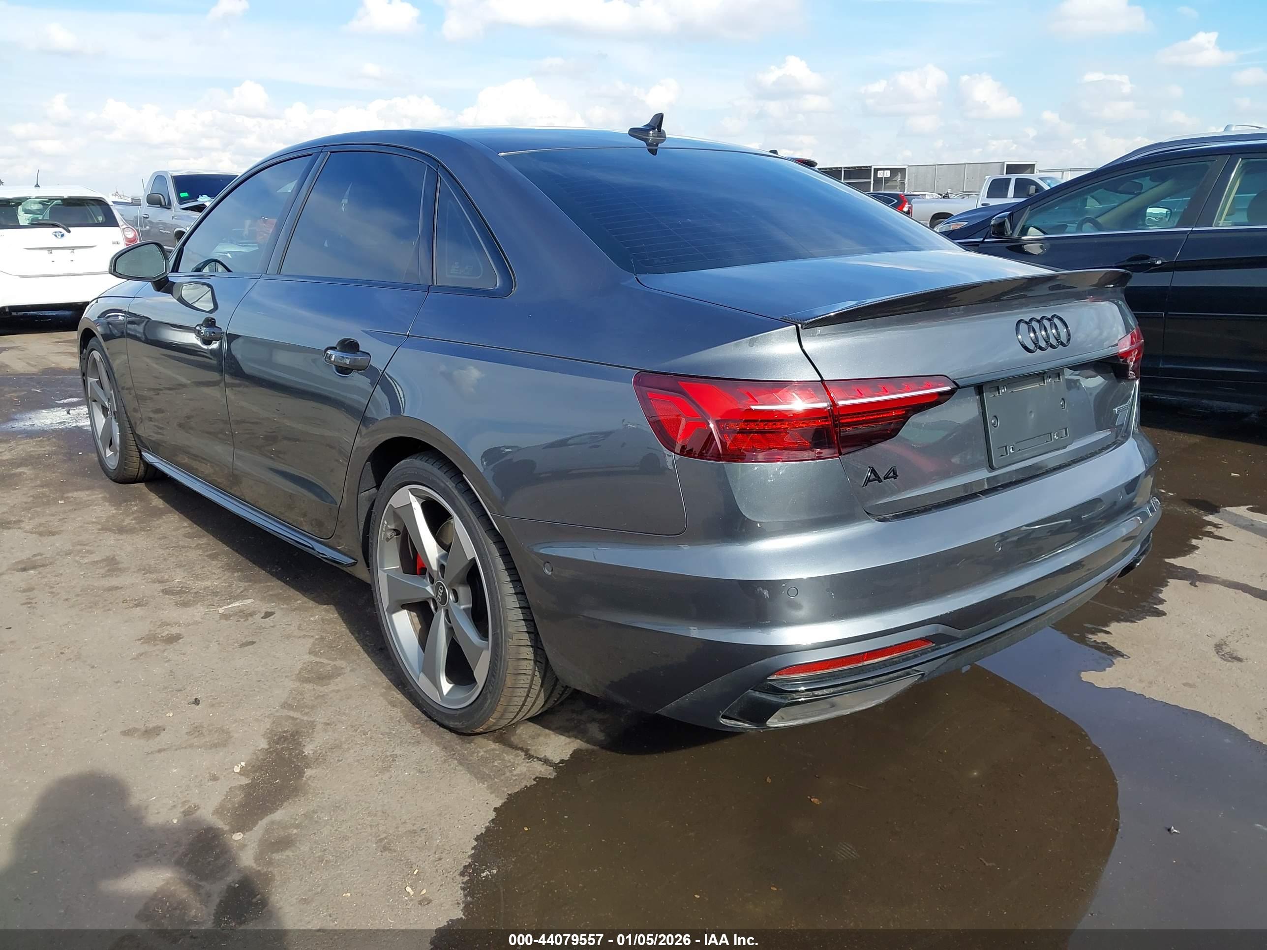 AUDI A4 image 3