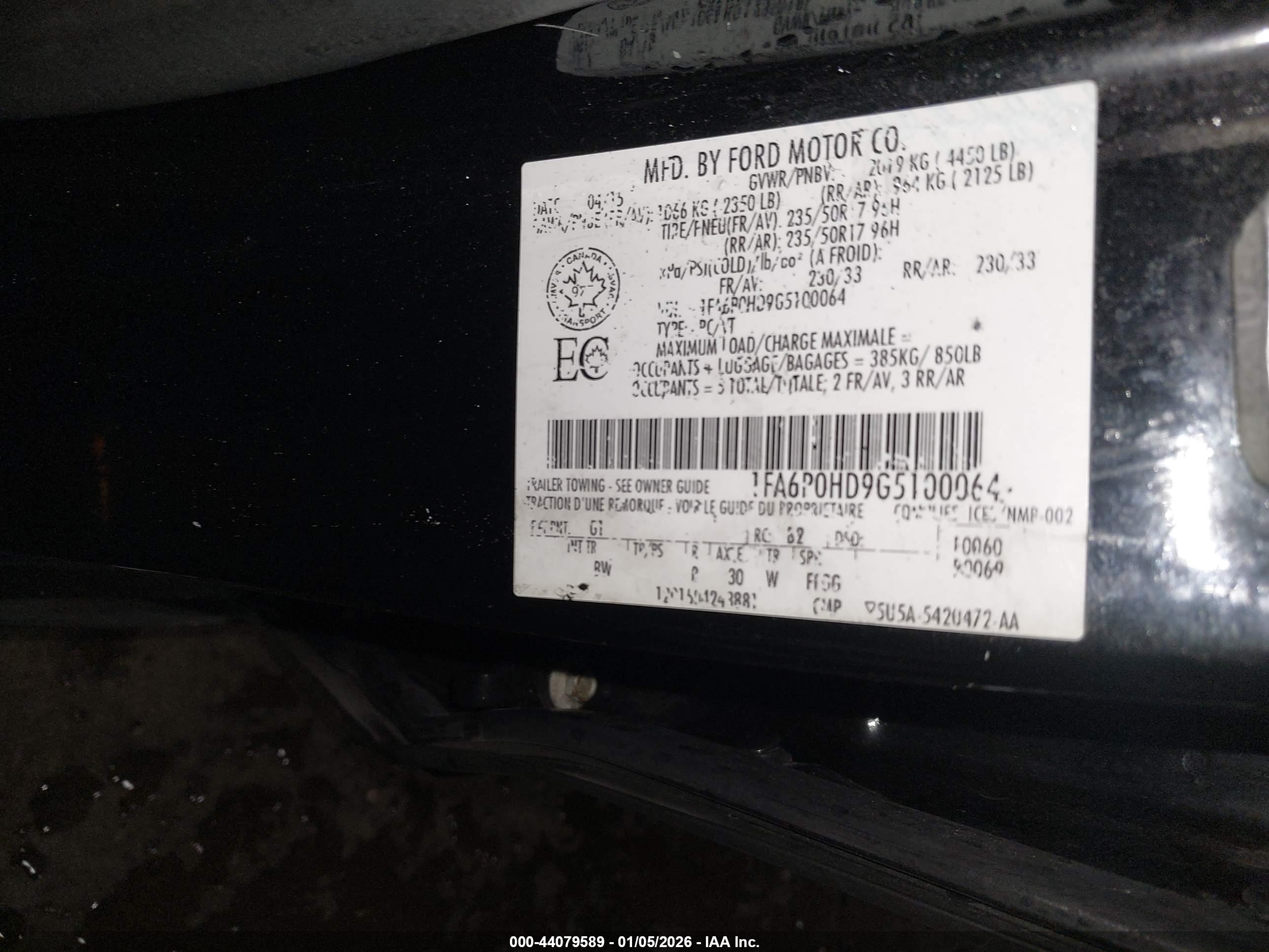 FORD FUSION image 9