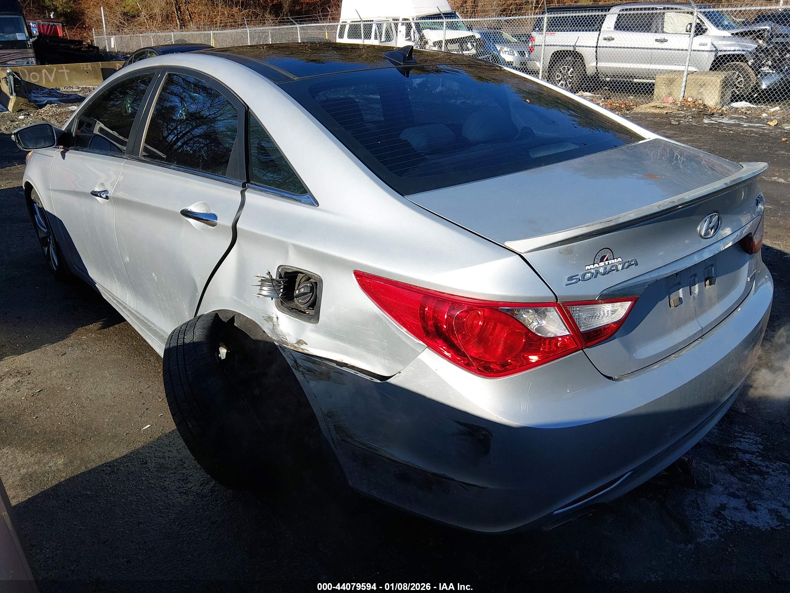 HYUNDAI SONATA image 6