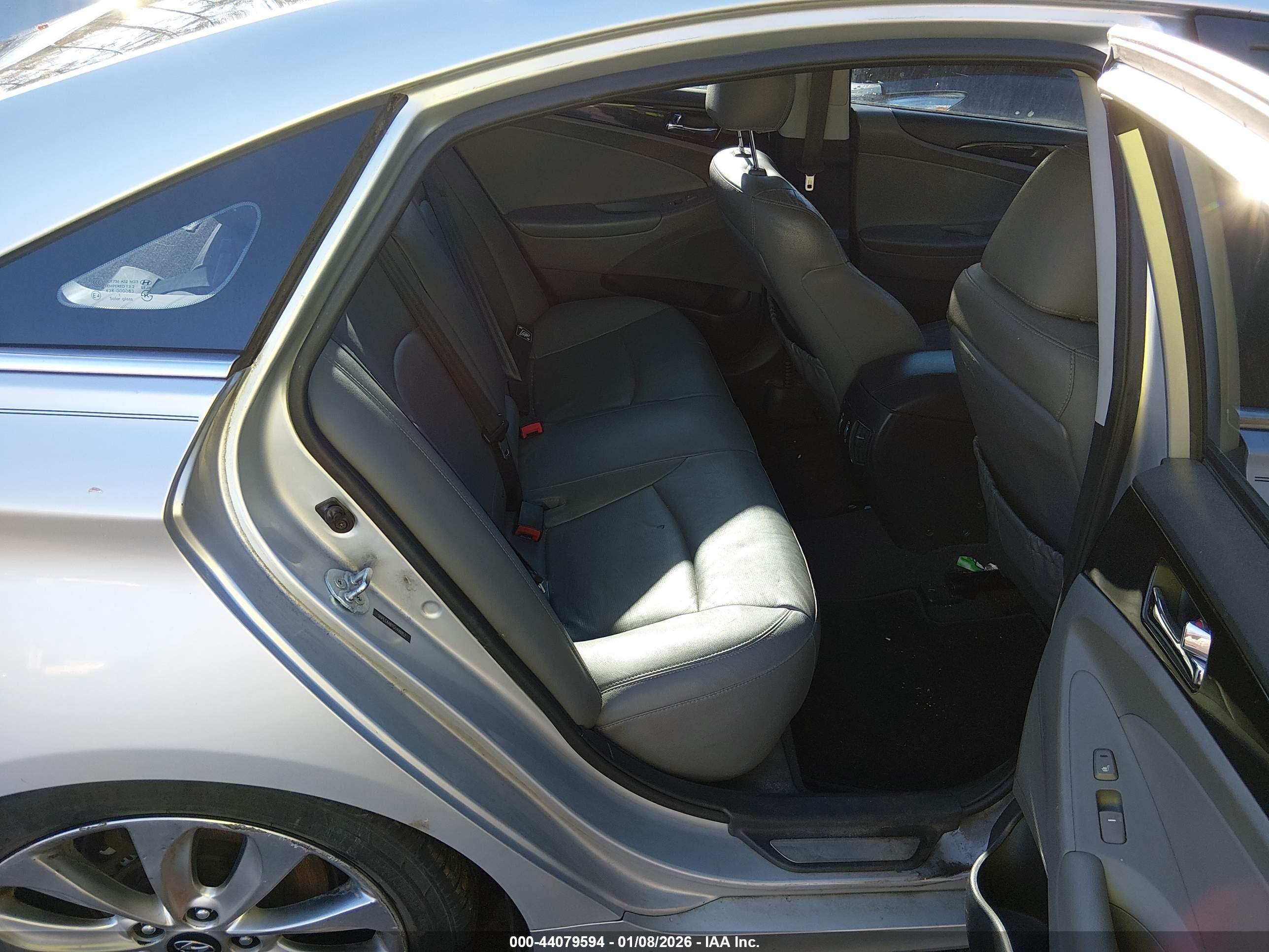 HYUNDAI SONATA image 8