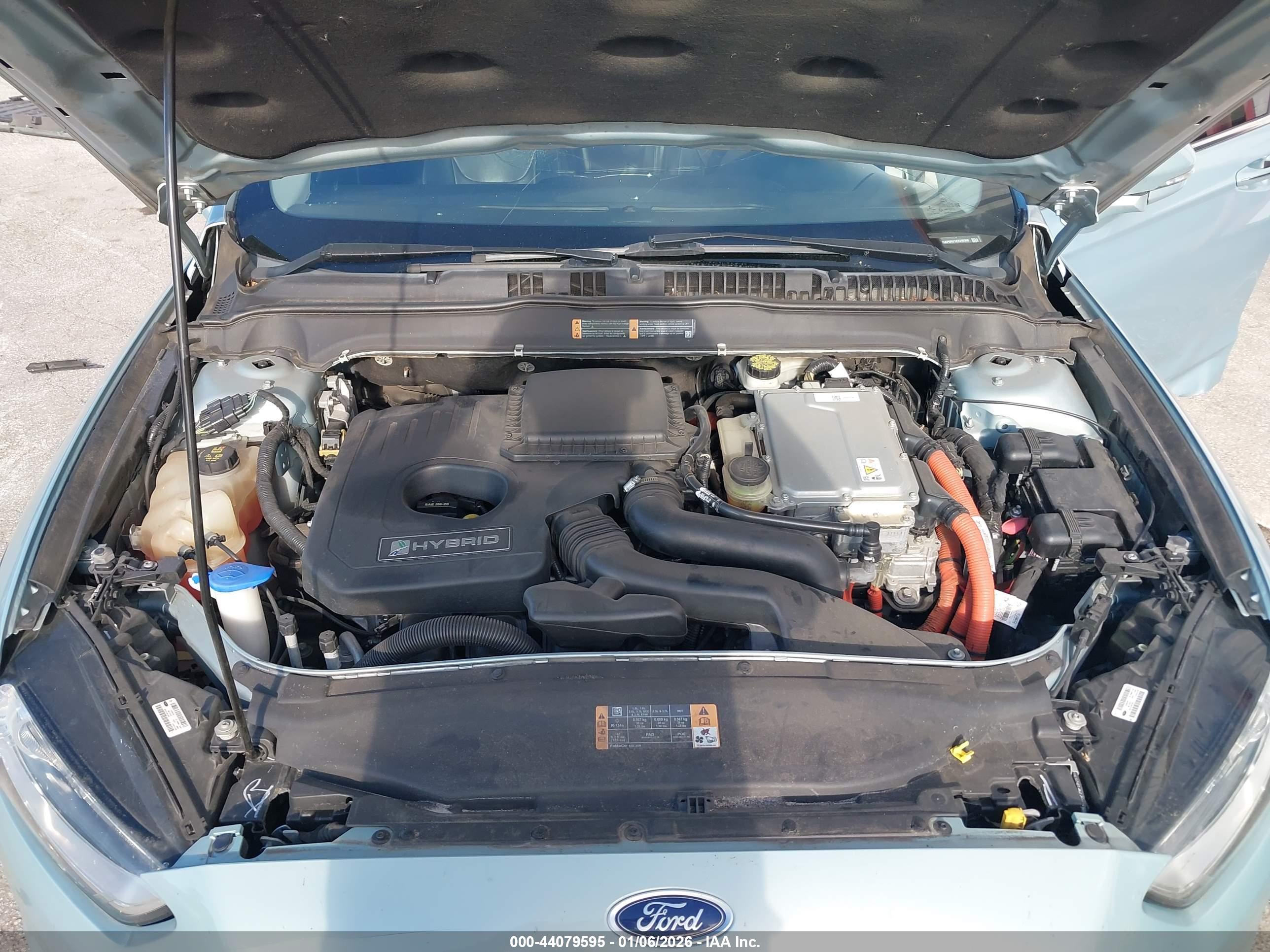 FORD FUSION image 10