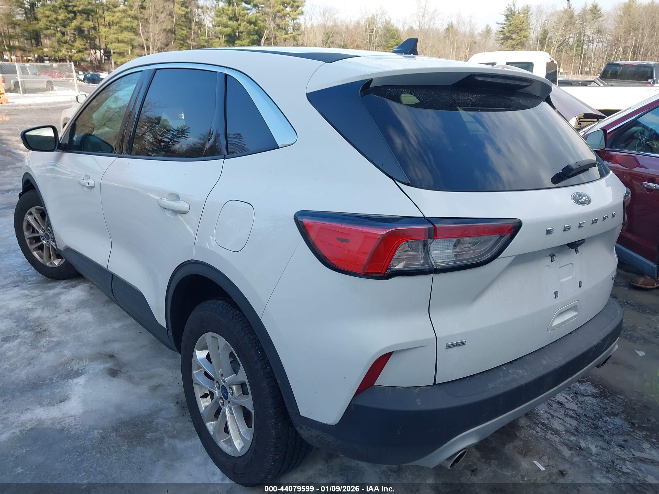 FORD ESCAPE image 3