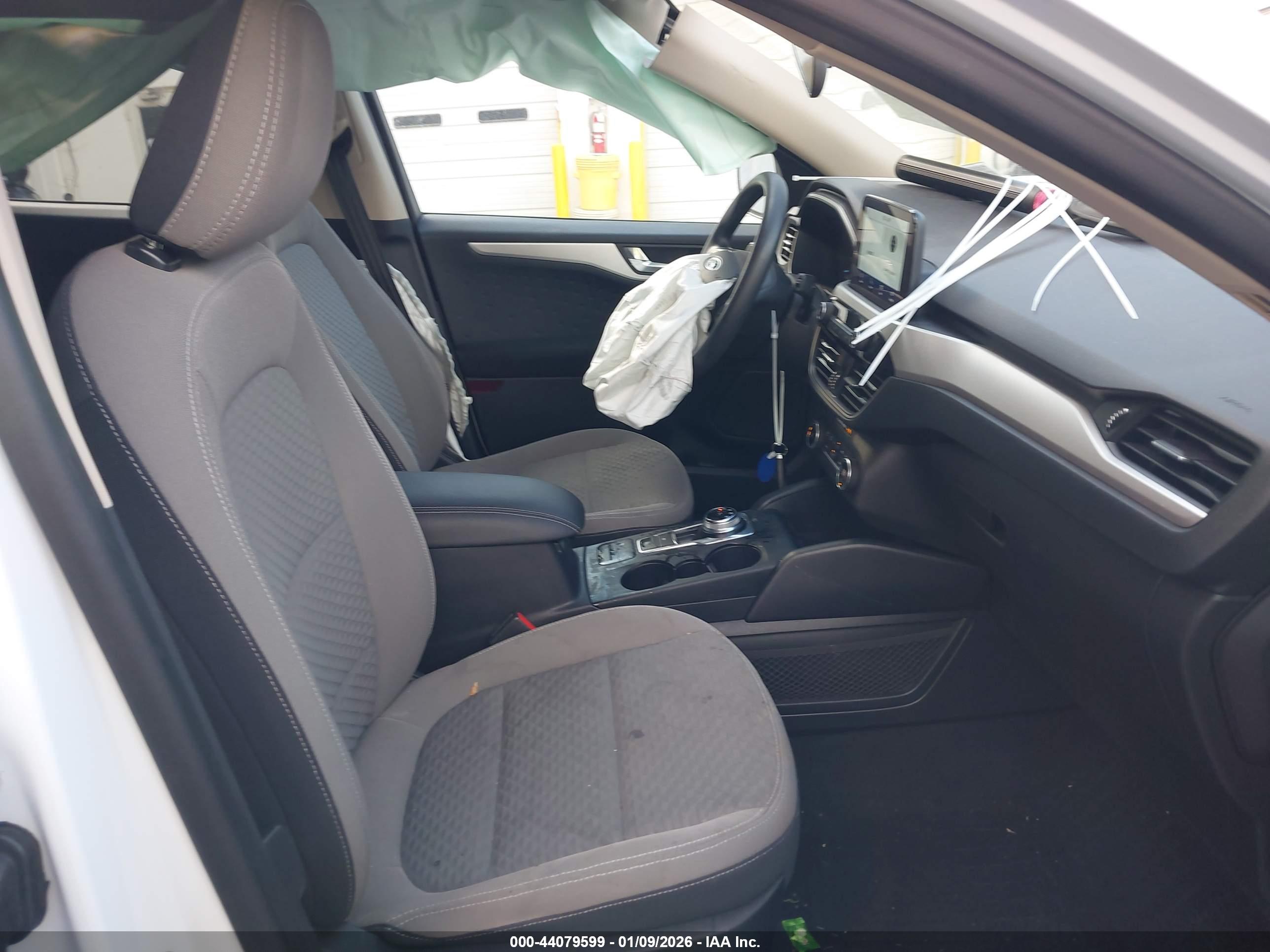 FORD ESCAPE image 5