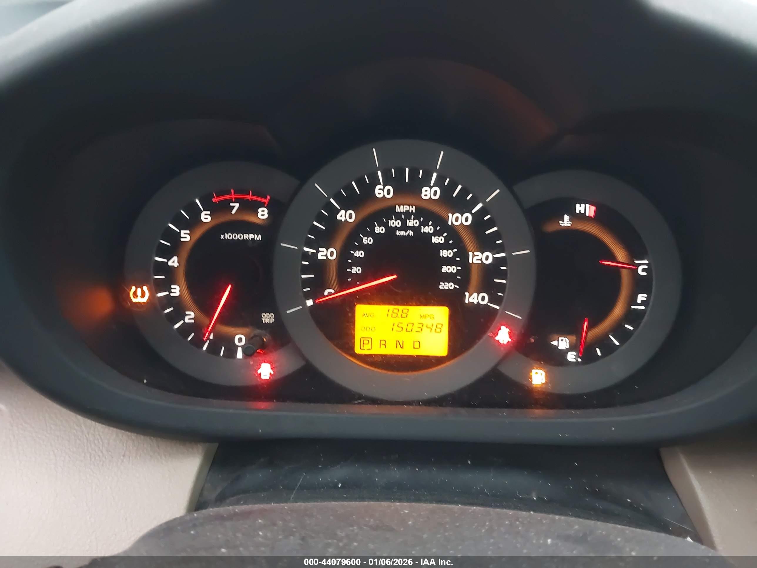 TOYOTA RAV4 image 7