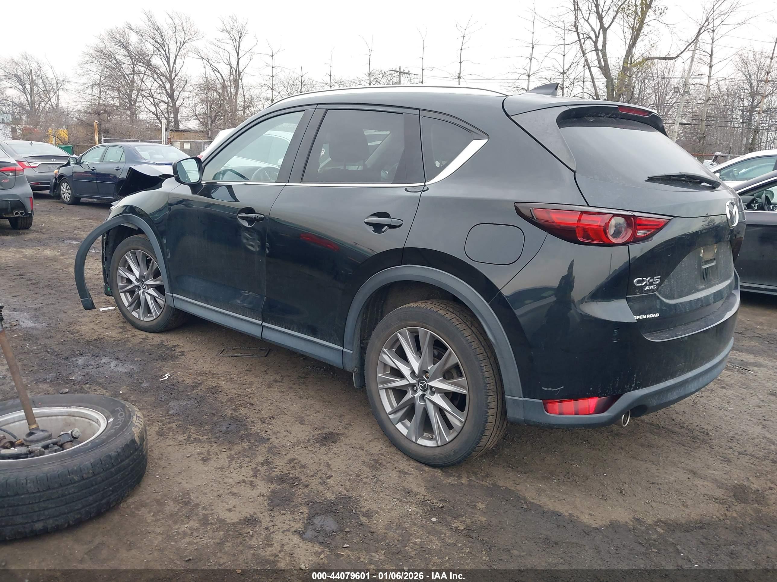 MAZDA CX-5 image 3