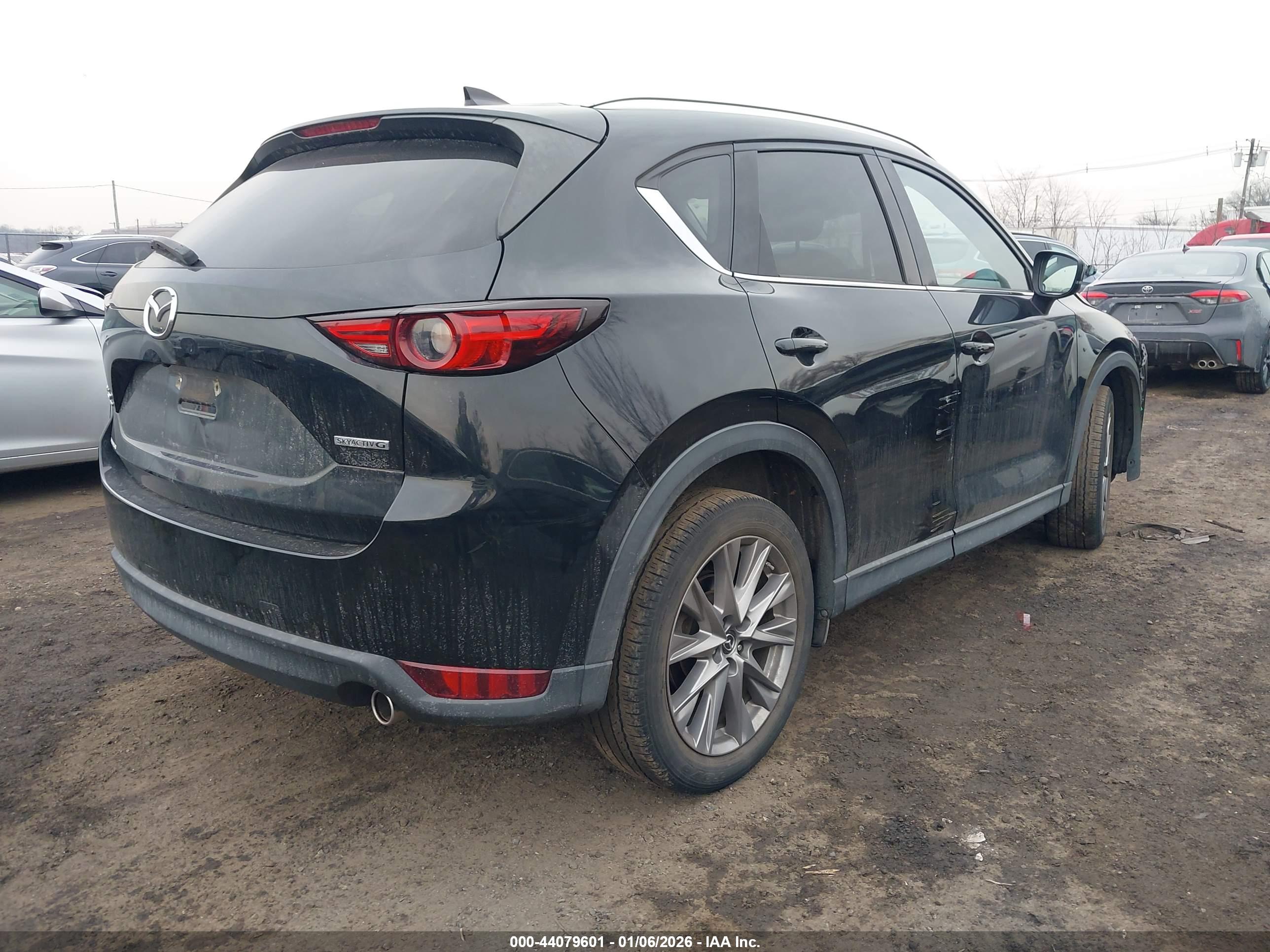 MAZDA CX-5 image 4