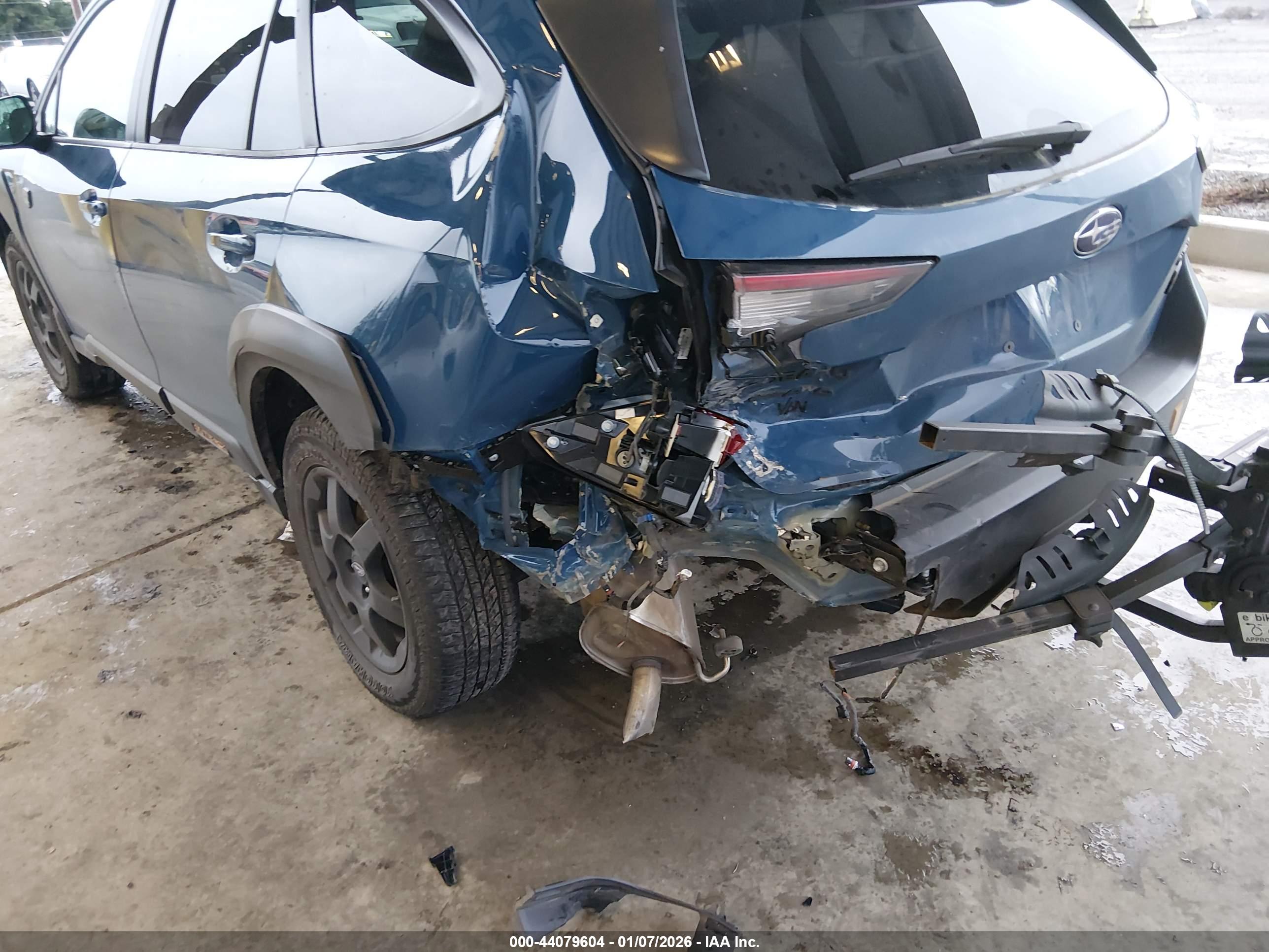 SUBARU OUTBACK image 6