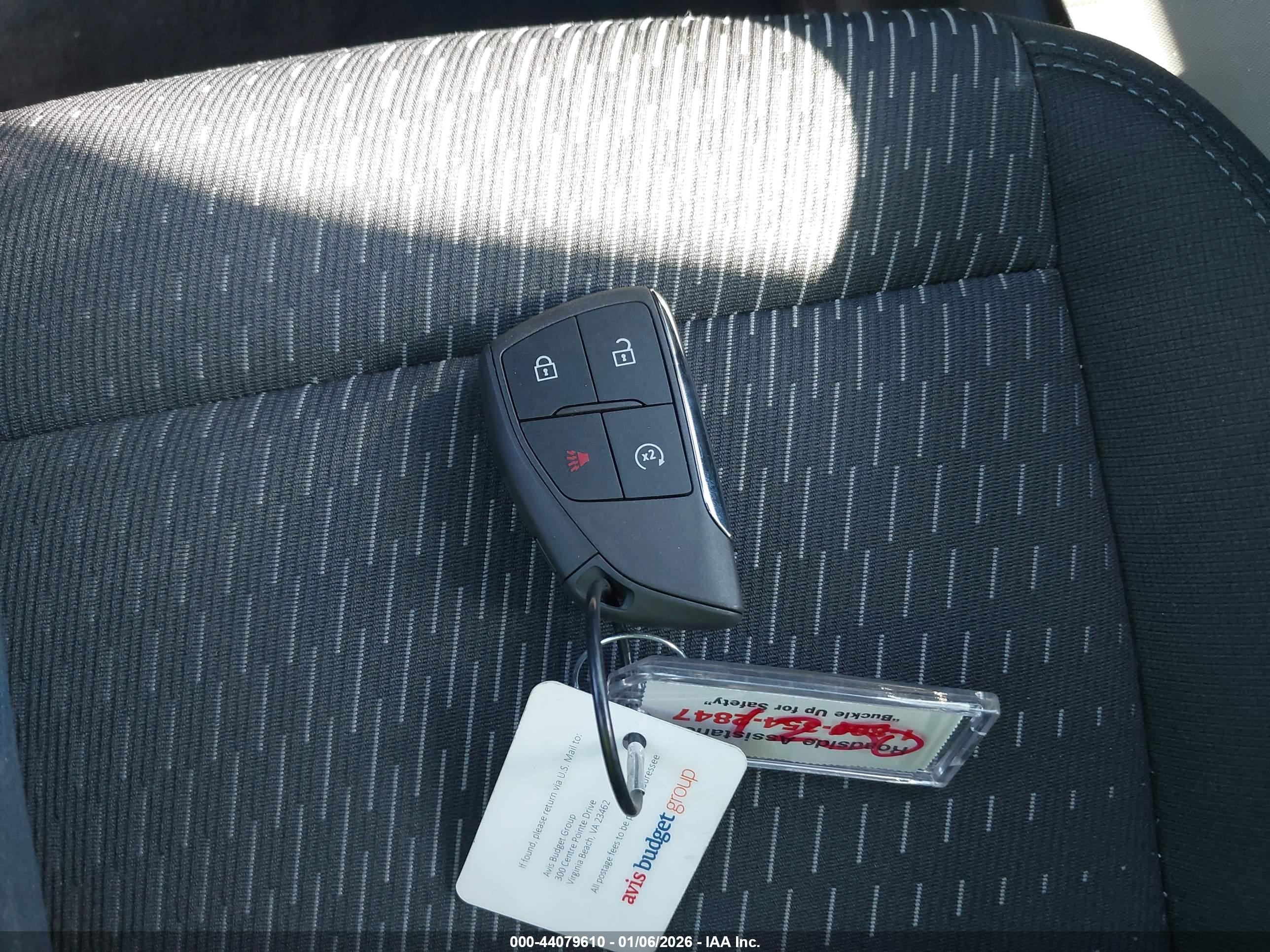 CHEVROLET EQUINOX image 11
