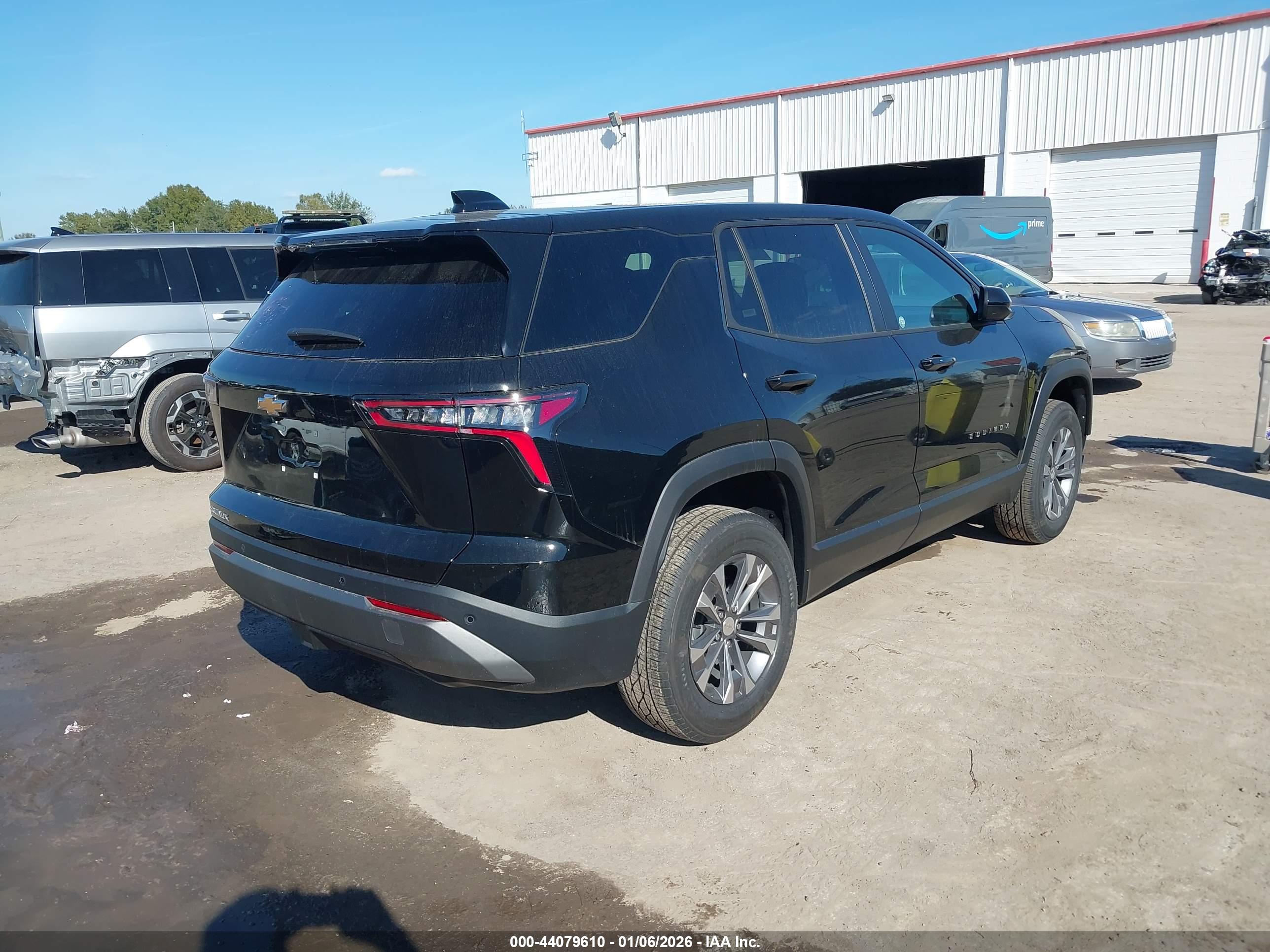 CHEVROLET EQUINOX image 4