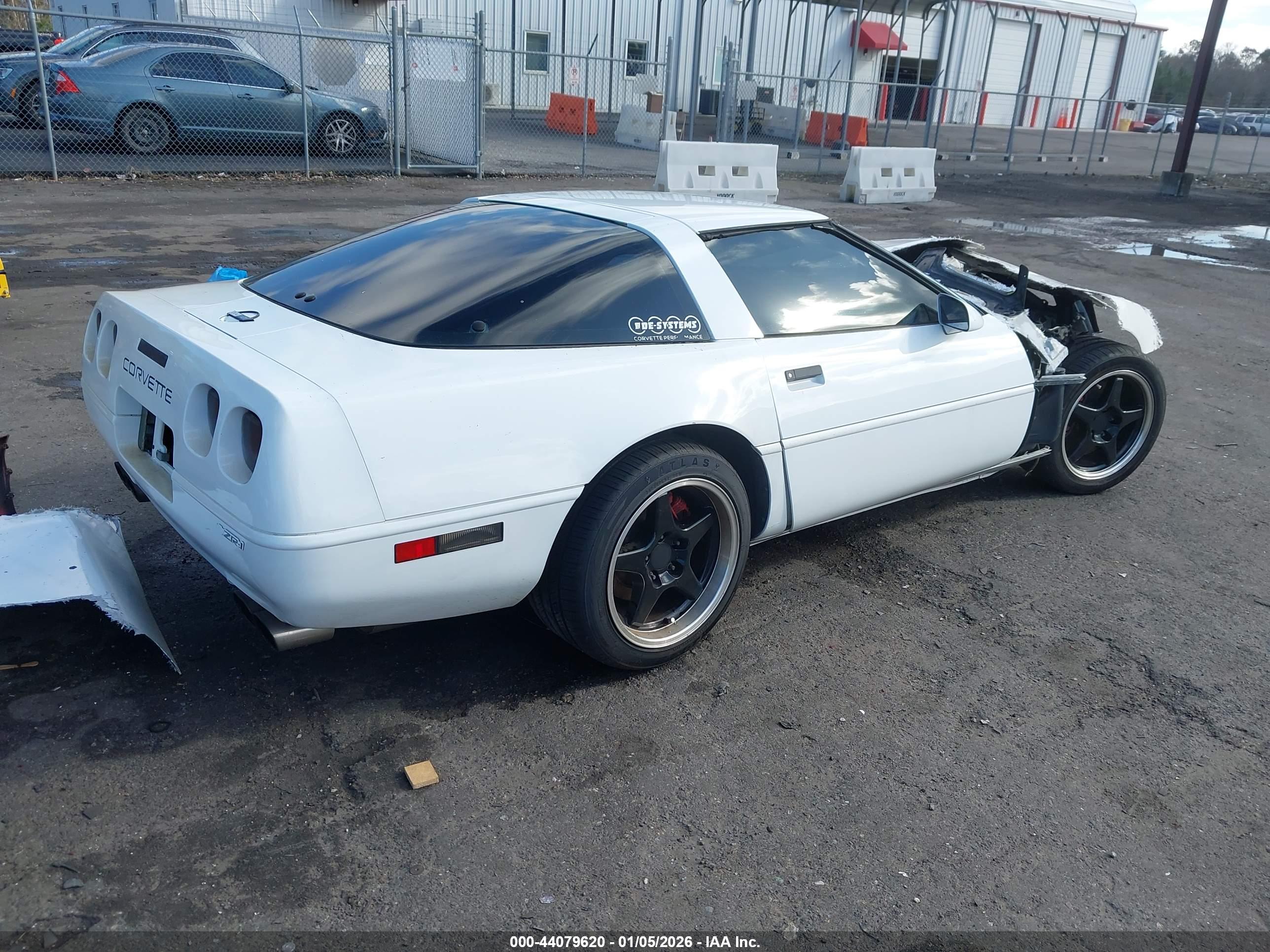 CHEVROLET CORVETTE image 4