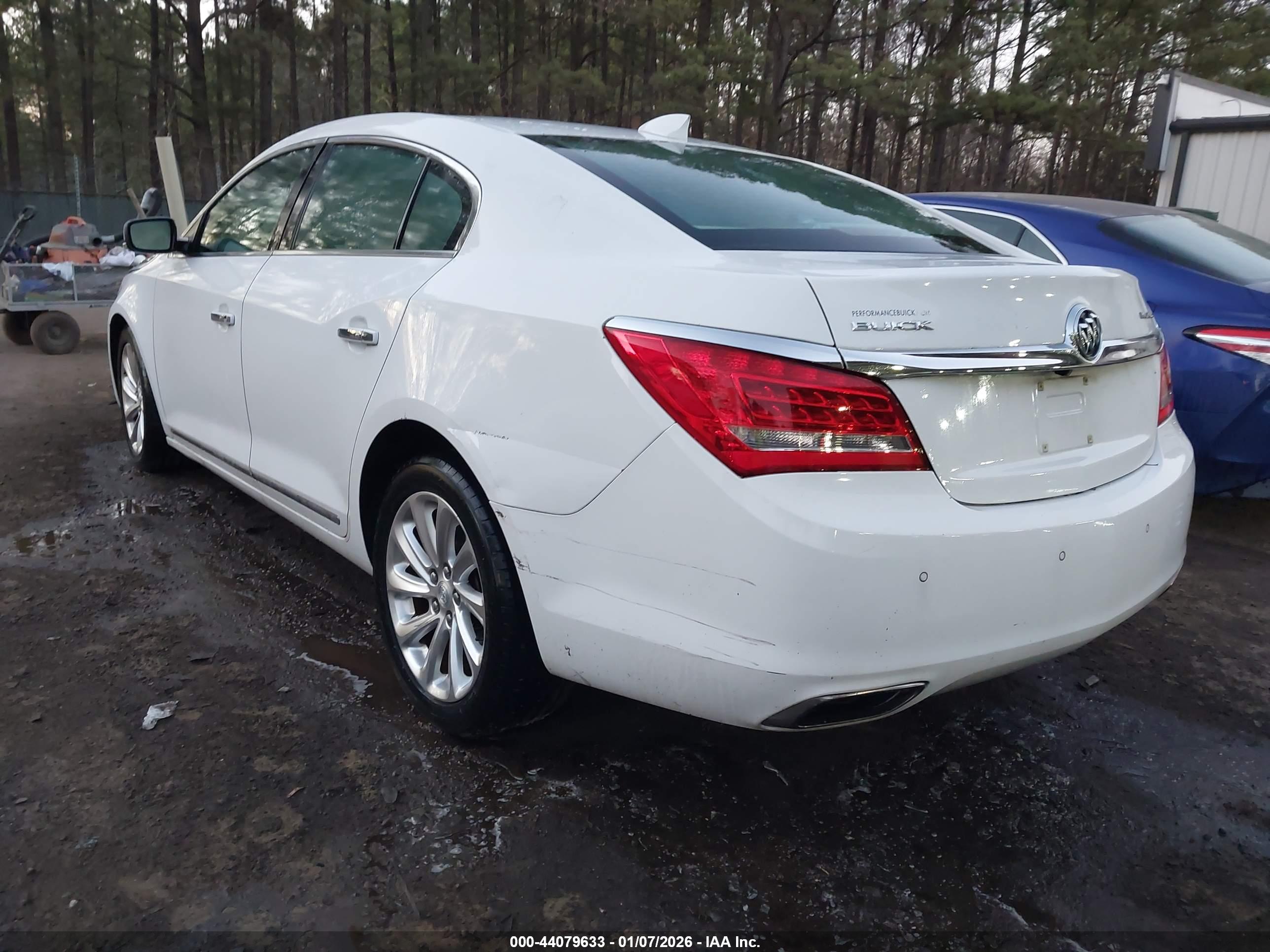 BUICK LACROSSE image 3