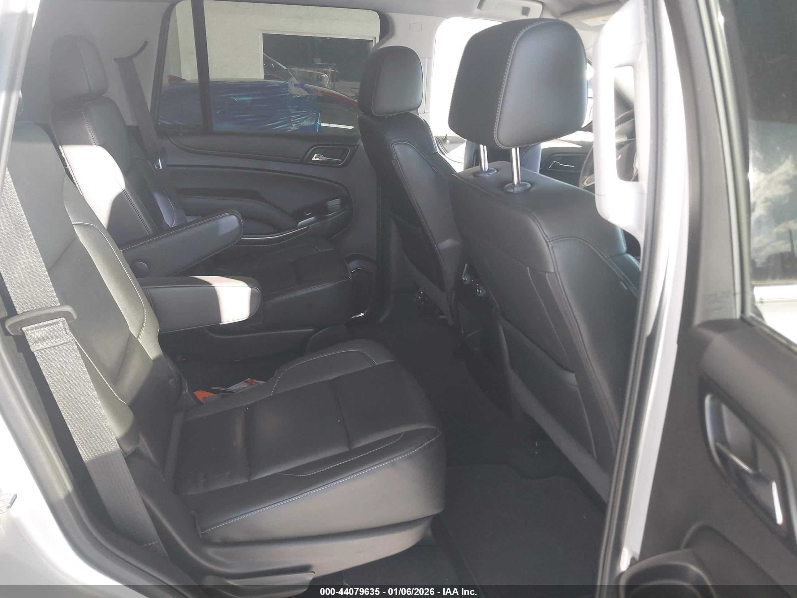 CHEVROLET TAHOE image 8